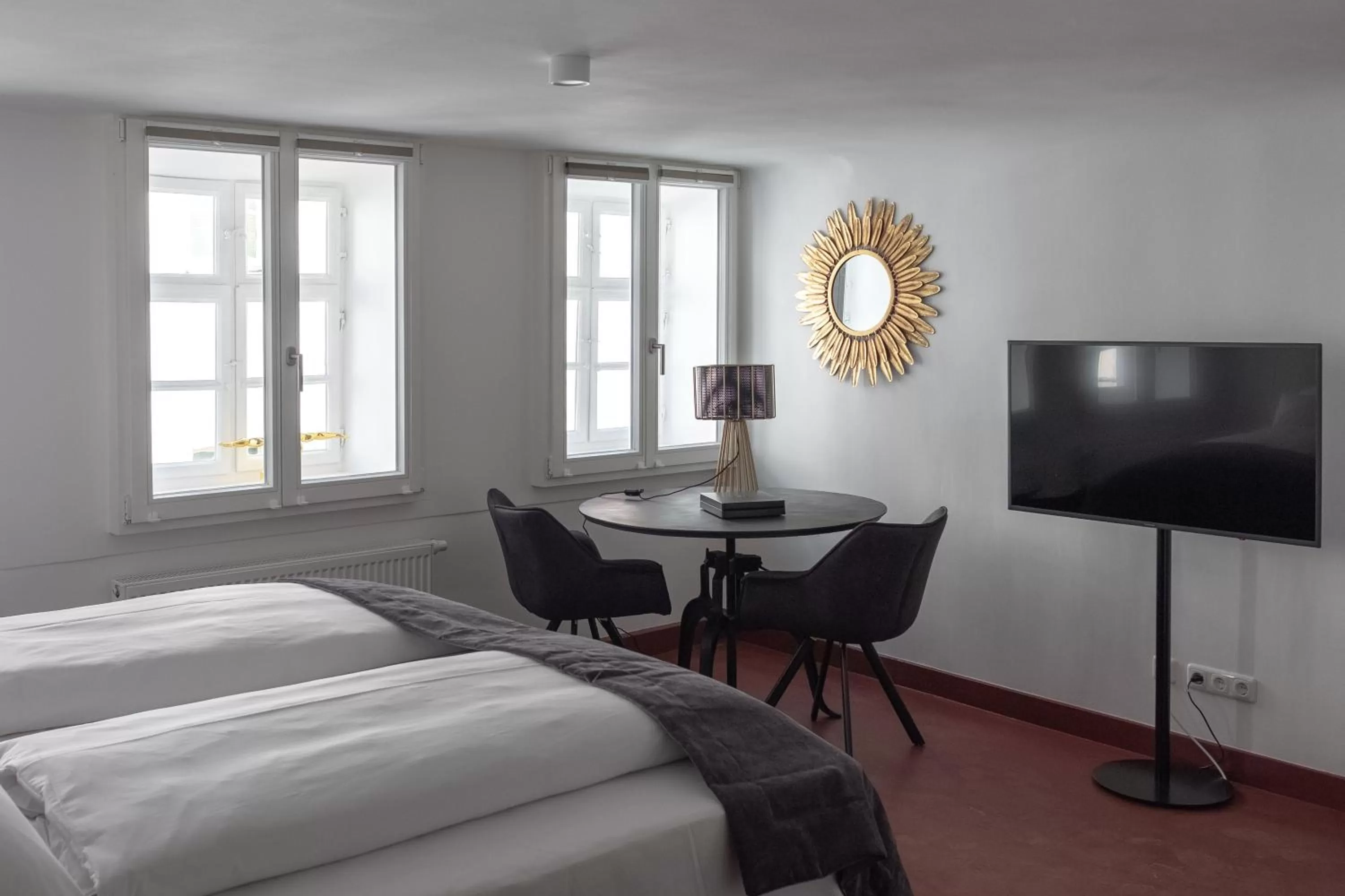 TV and multimedia, Bed in ANA Living Augsburg City Center by Arthotel ANA - Self-Service-Hotel