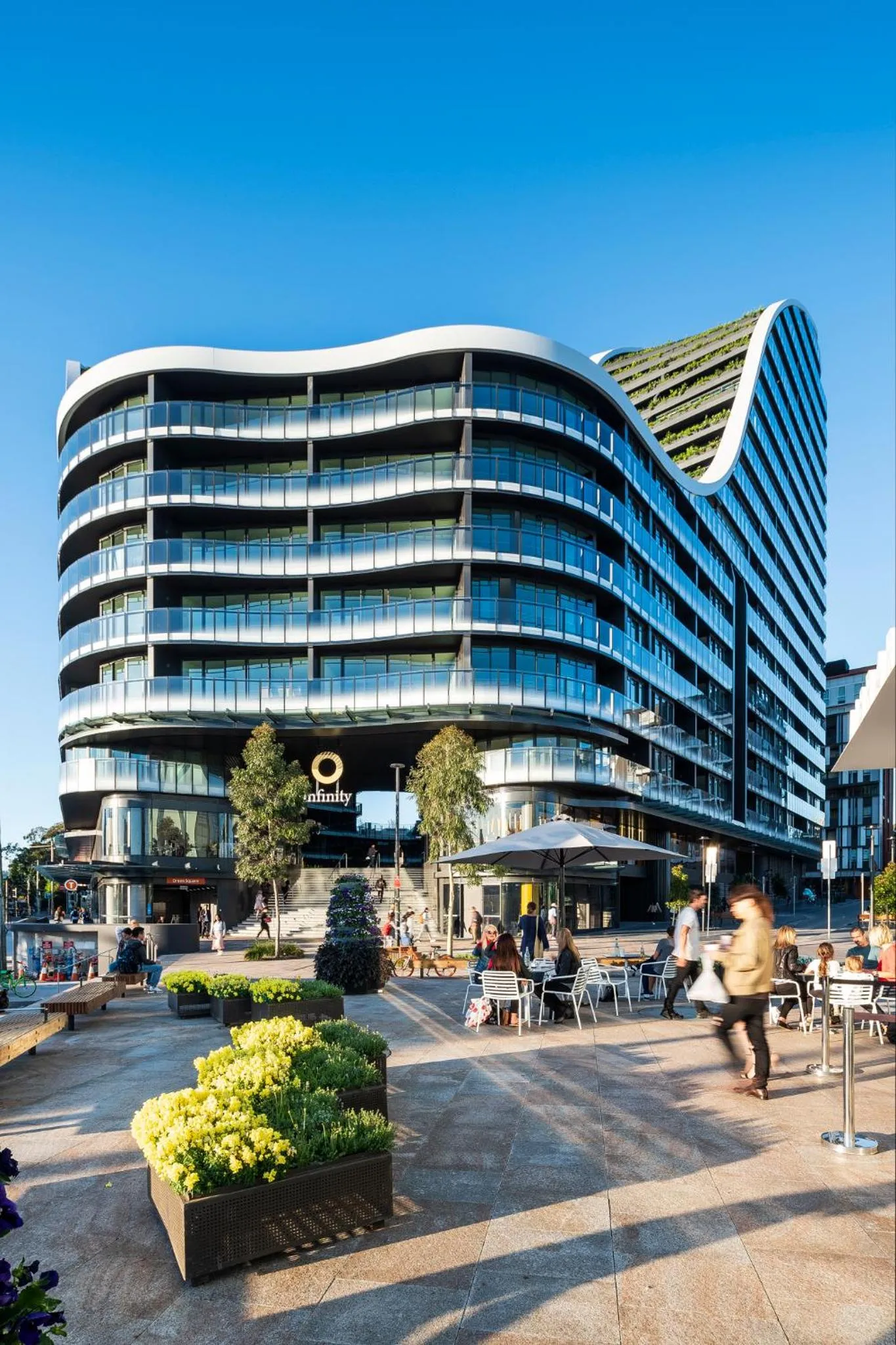 Restaurant/places to eat in One Global Resorts Green Square