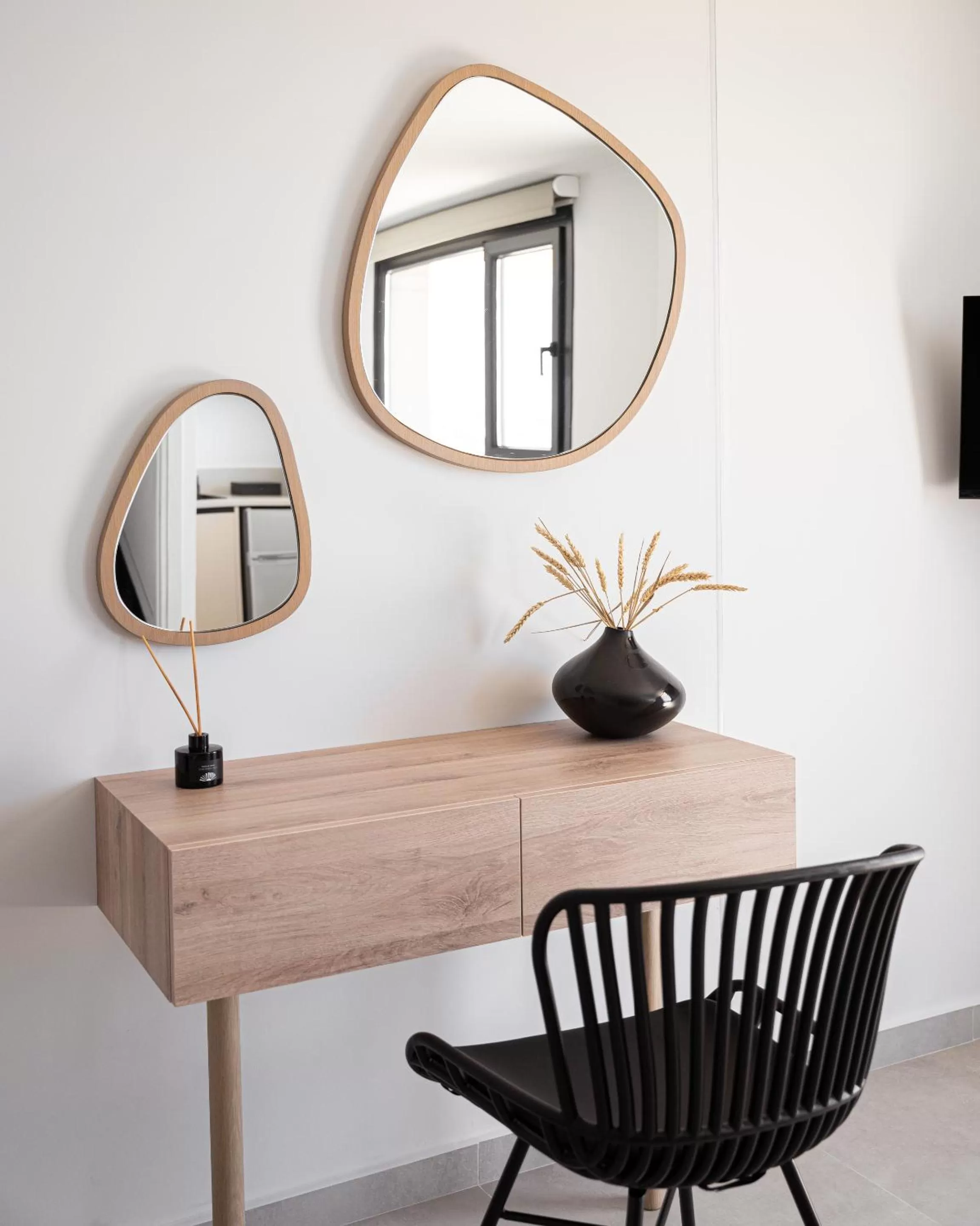 hair dresser in Saronida Hills