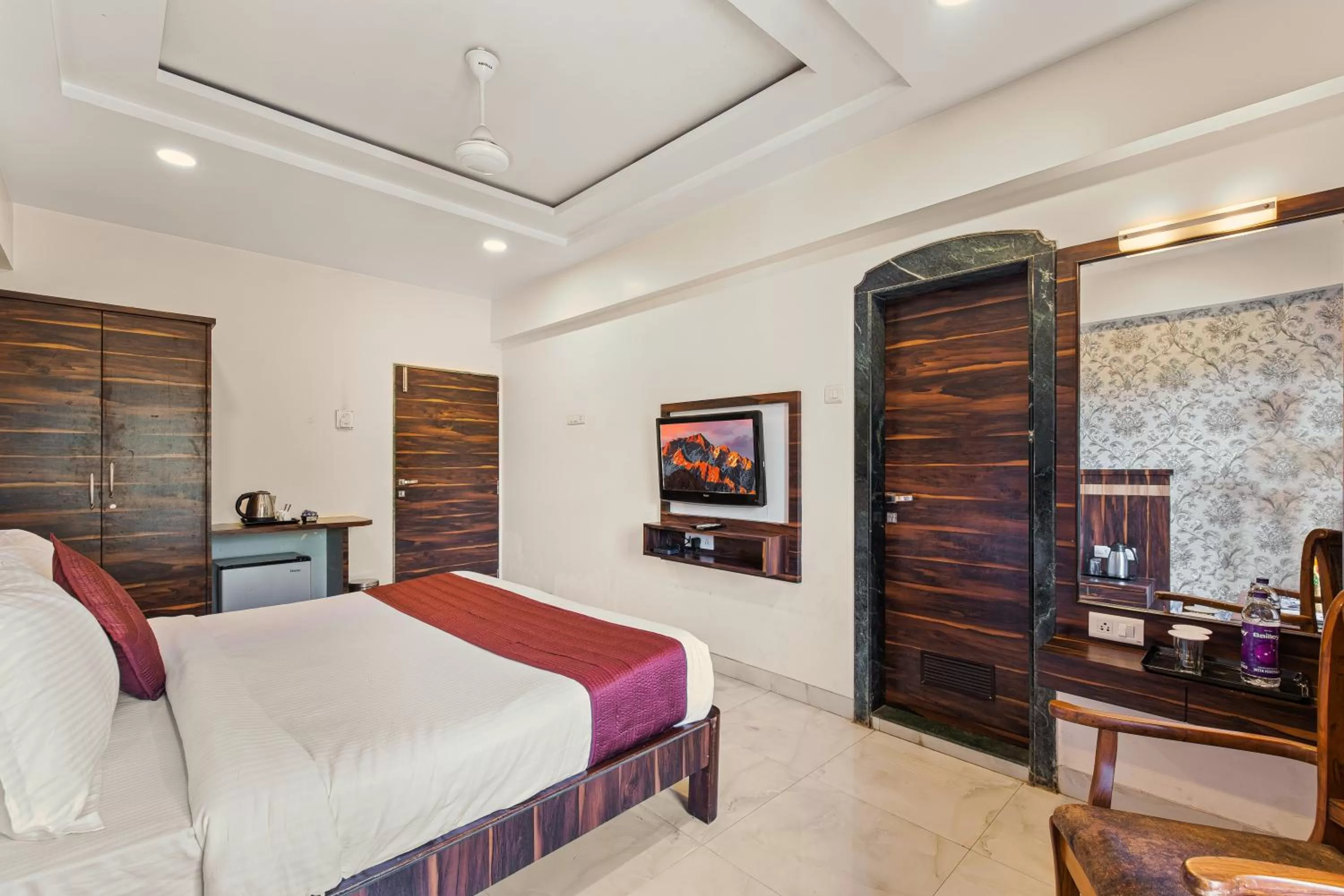 Bed in Mayur Retreat & Spa