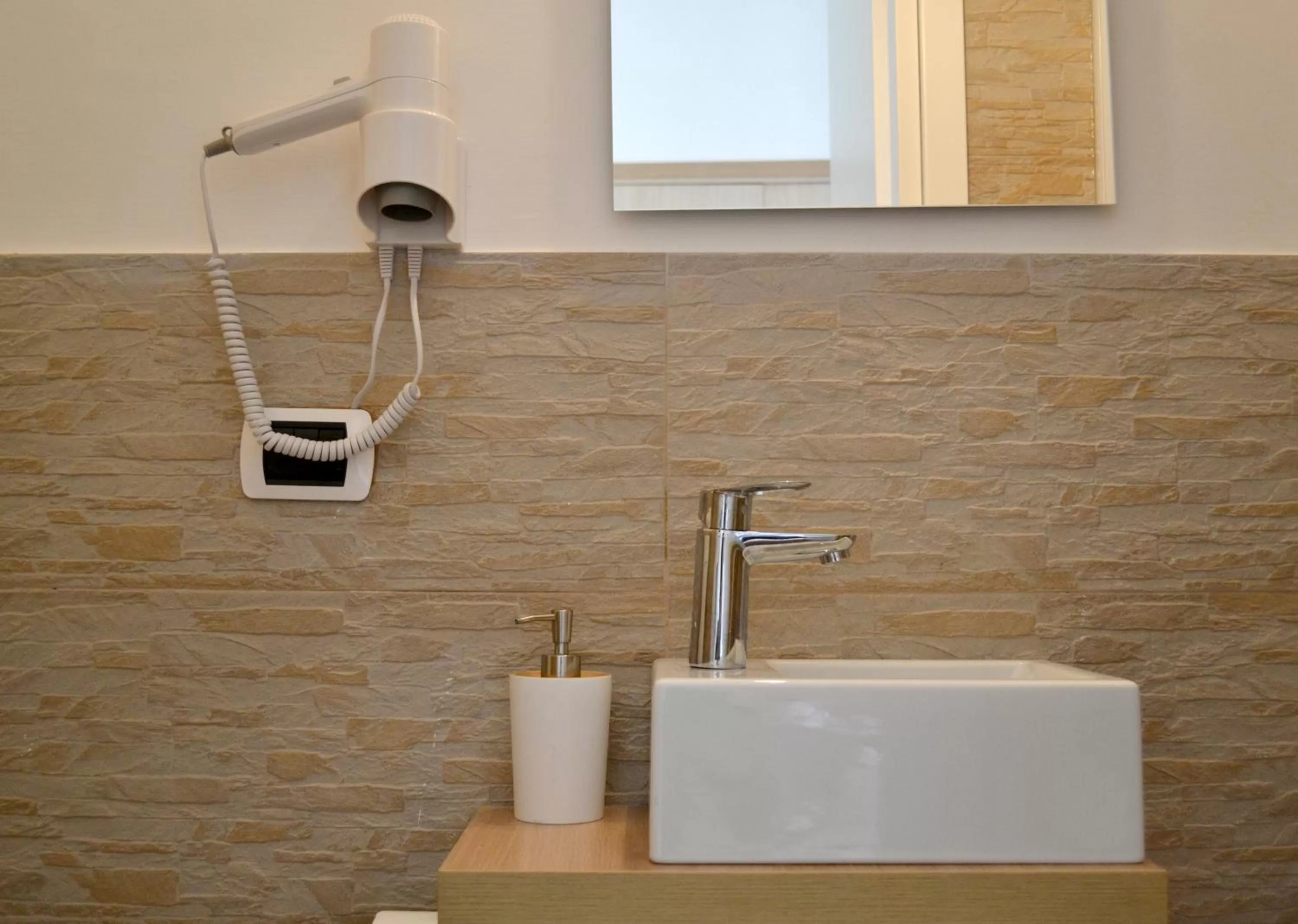 Bathroom in Pontevecchio Relais