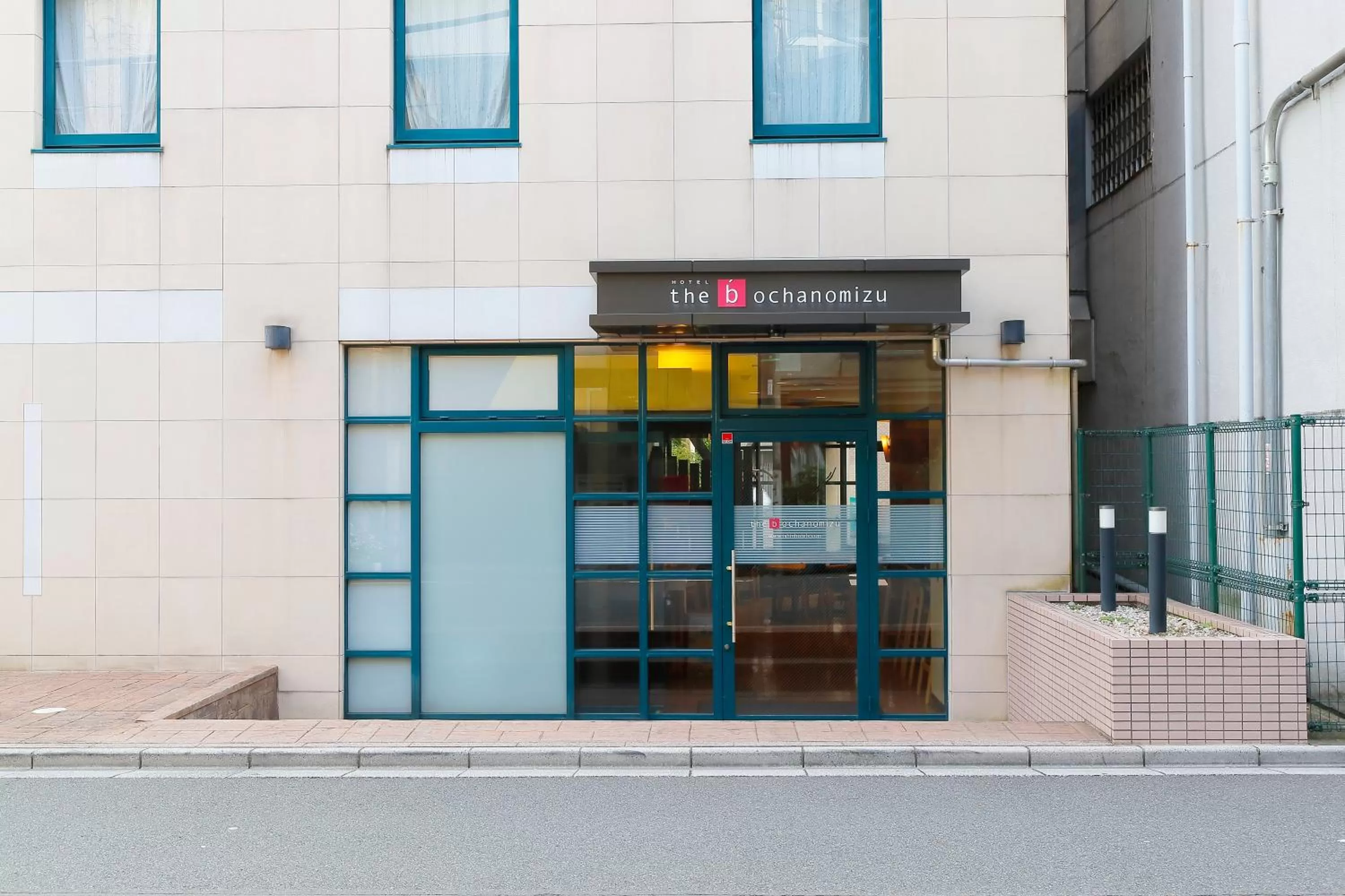 Area and facilities in the b ochanomizu