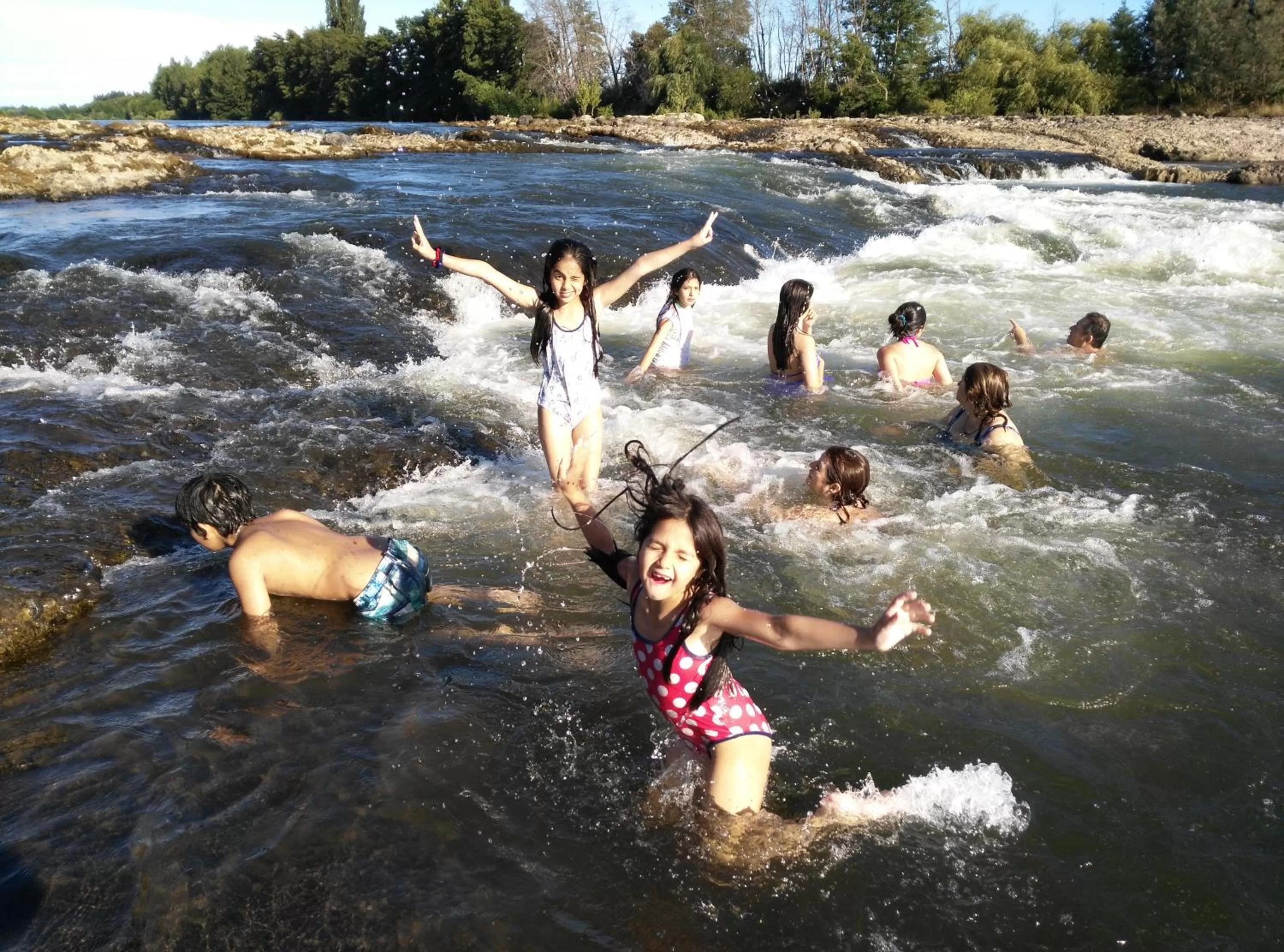 Property building, Fishing in Coyunche Cabañas y Camping Laja & San Rosendo