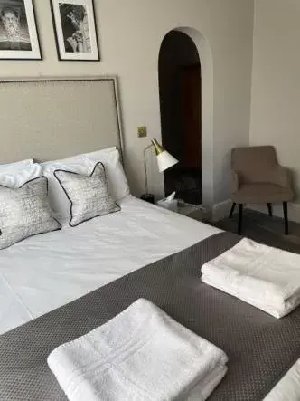 Standard Double Room in The Burlington Standard Double Room in The Burlington