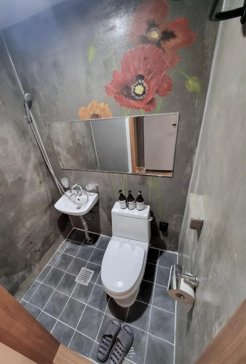 Bathroom in Hwon Guesthouse