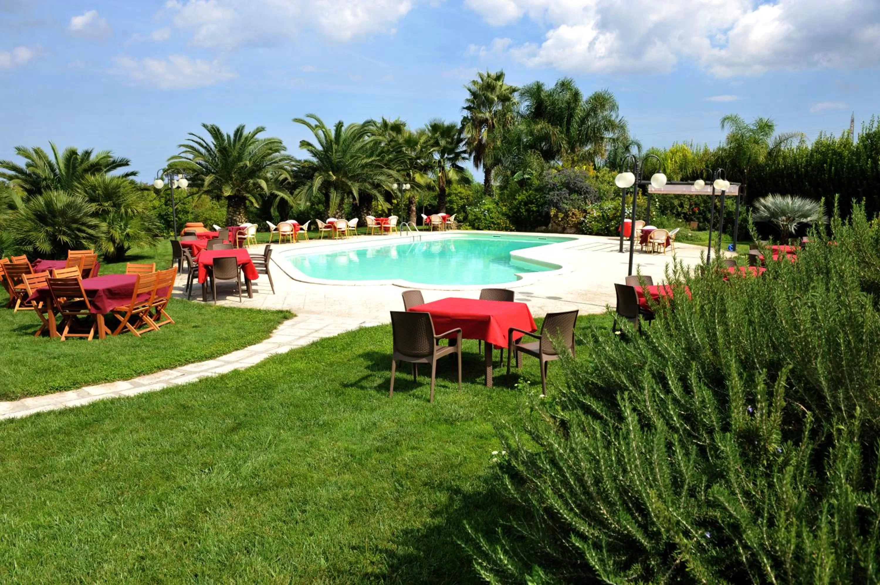 Swimming pool in B&B Lu Casale