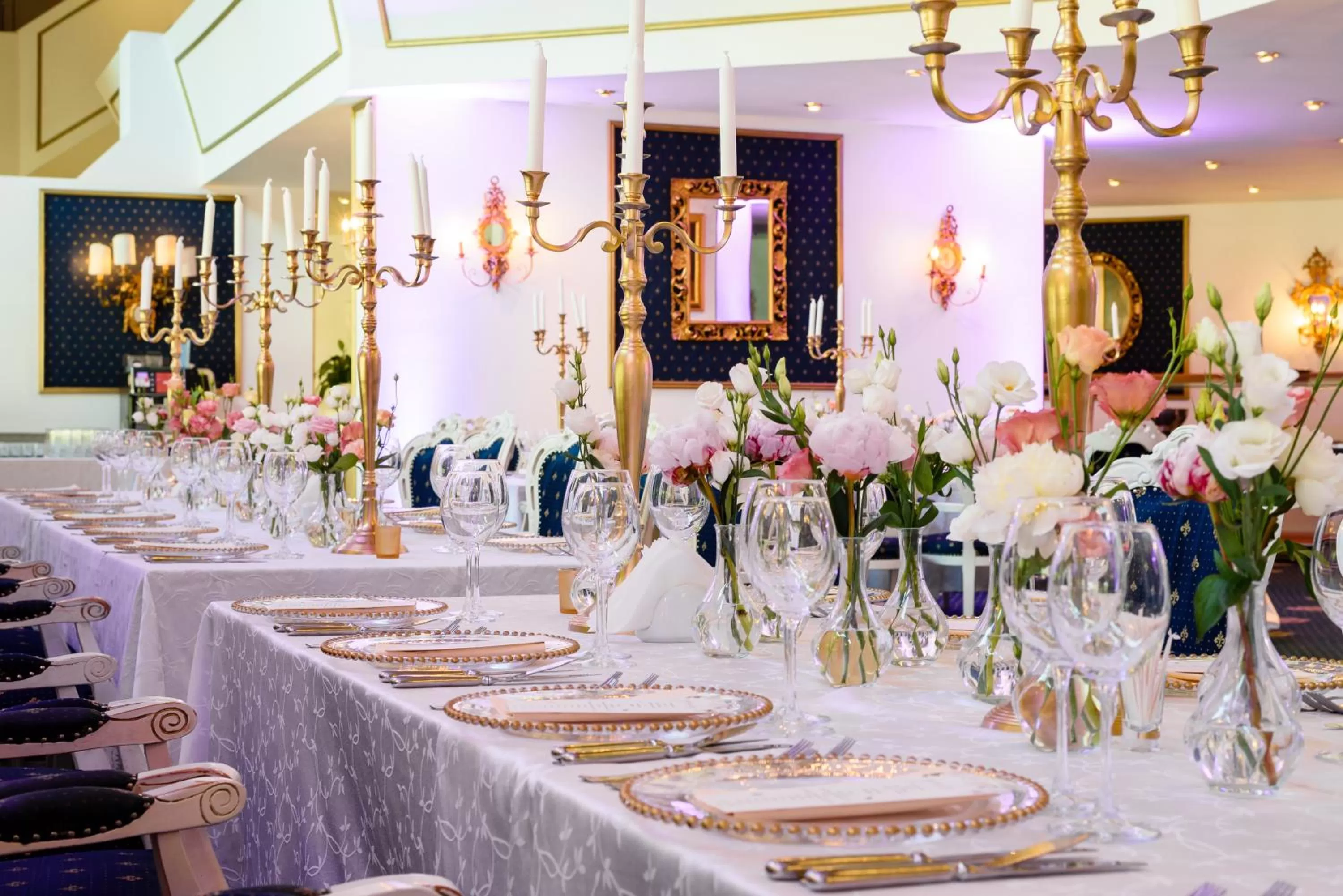 Restaurant/places to eat in Aurelius Imparatul Romanilor Hotel & SPA