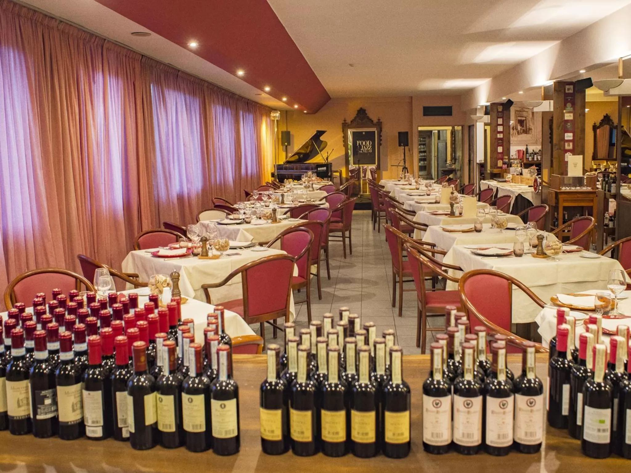 Restaurant/places to eat in Hotel Giò Wine e Jazz Area