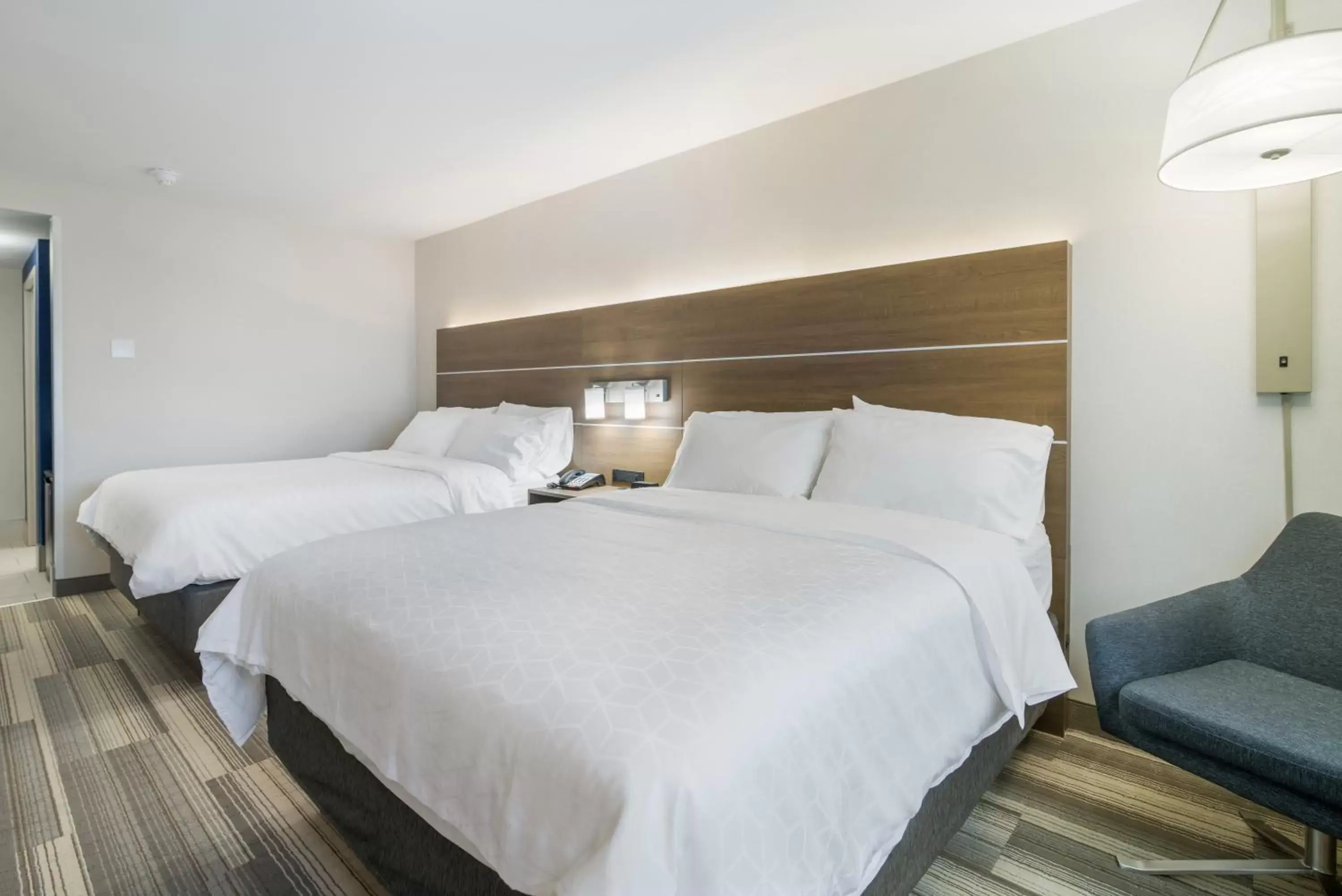 Standard Room with Two Queen Beds in Holiday Inn Express - Plymouth by IHG Standard Room with Two Queen Beds in Holiday Inn Express - Plymouth by IHG