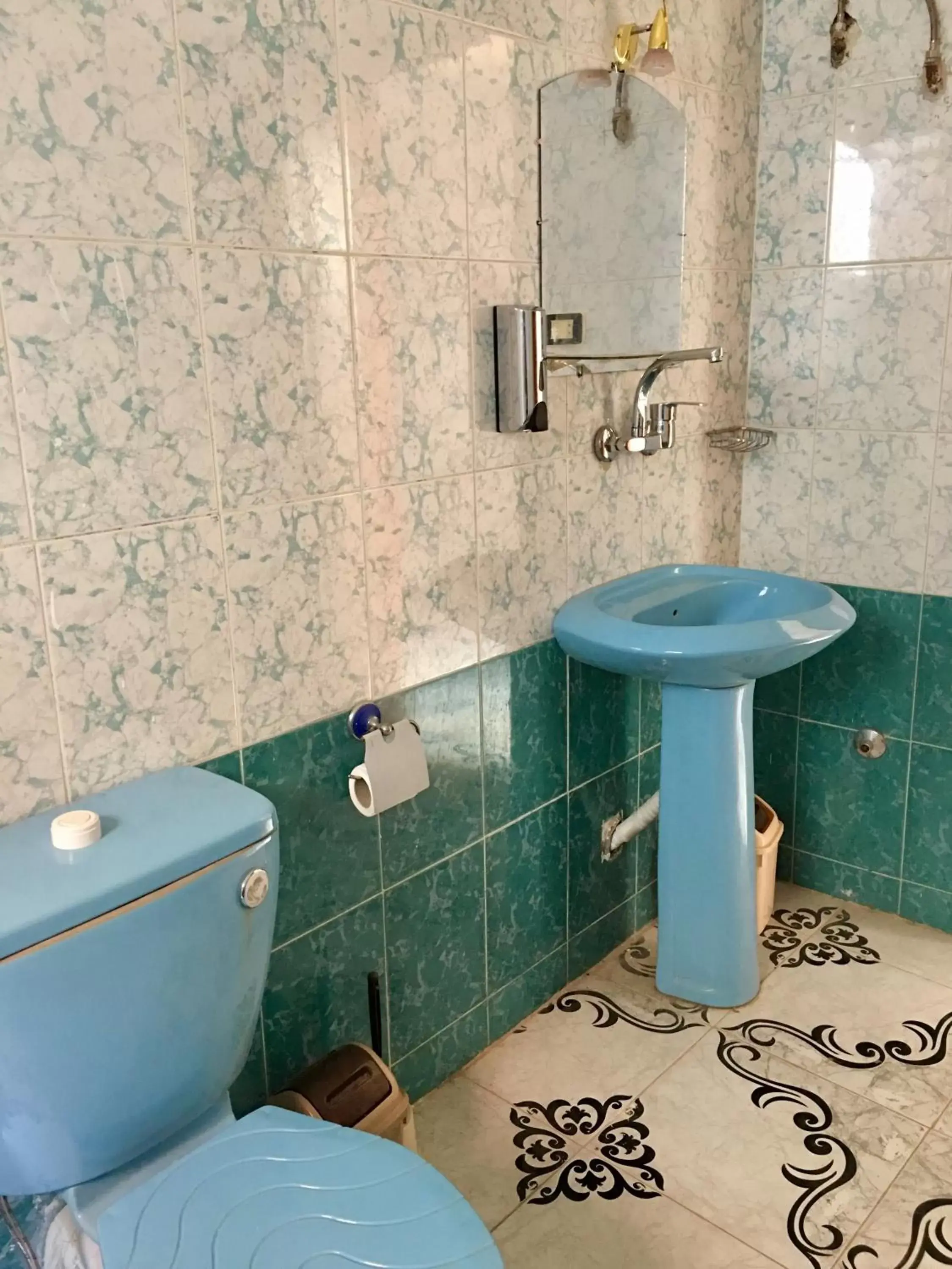 Budget Double Room - single occupancy in Sunflower Guest House Luxor West Bank Budget Double Room - single occupancy in Sunflower Guest House Luxor West Bank