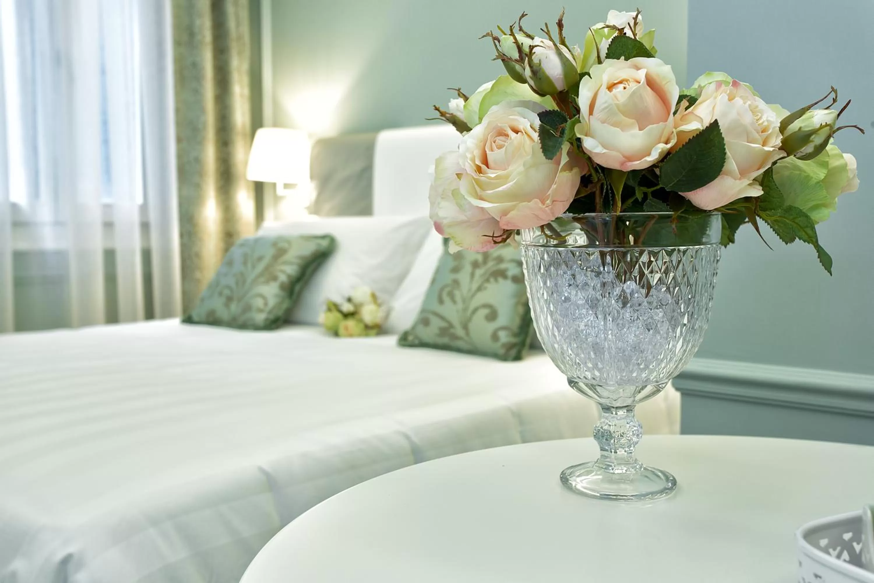 Decorative detail, Bed in Aquamare, boutique b&b