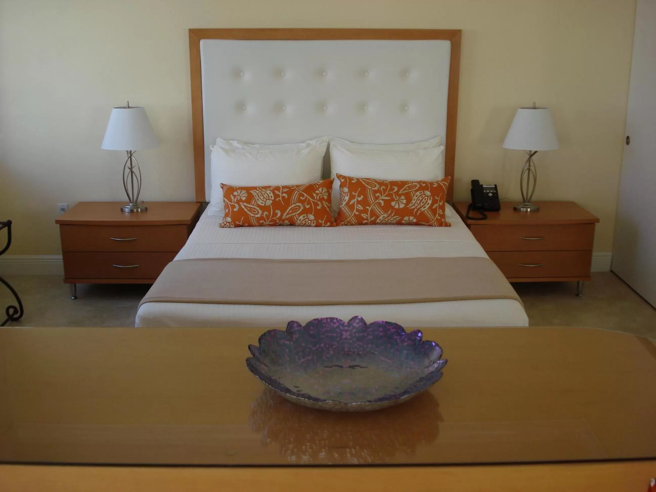 Bed in Westover Arms Hotel