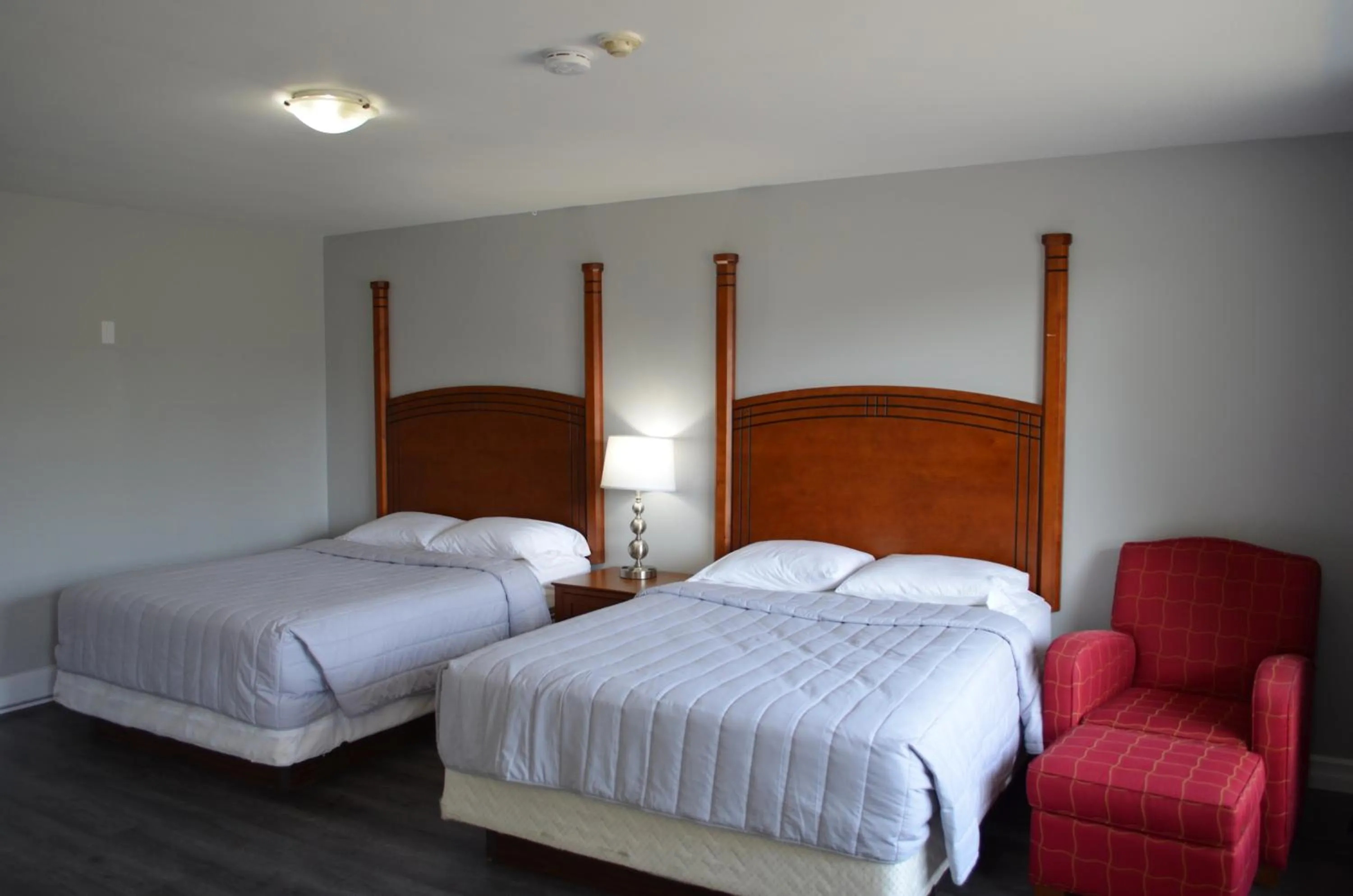 Bed in Studio 1 Motel