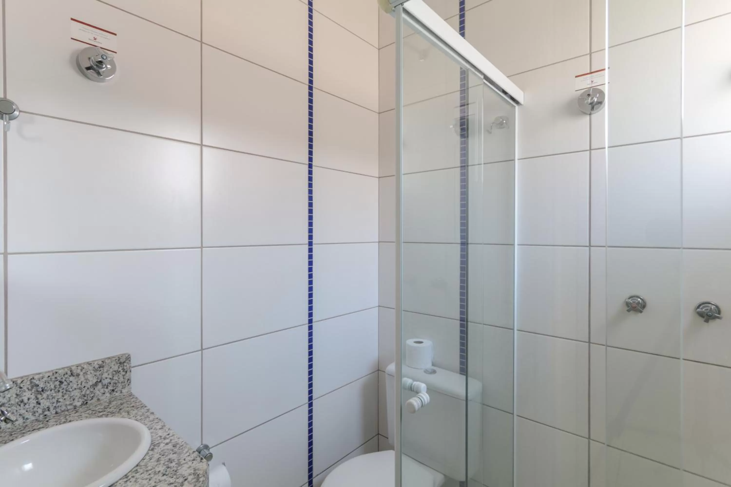 Bathroom in Hotel Copacabana Piracicaba