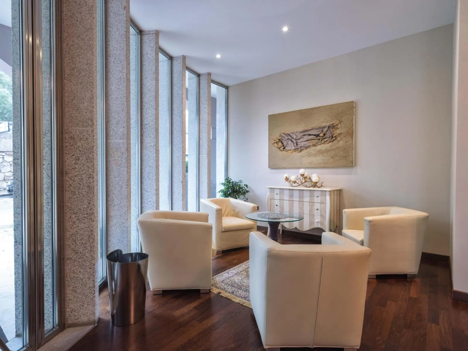 Living room in Hotel For You