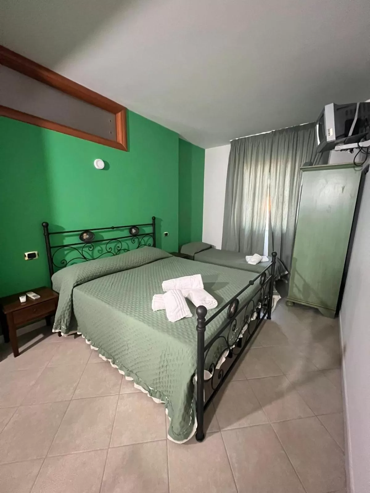 Bed in Carlo V - Holiday Rooms