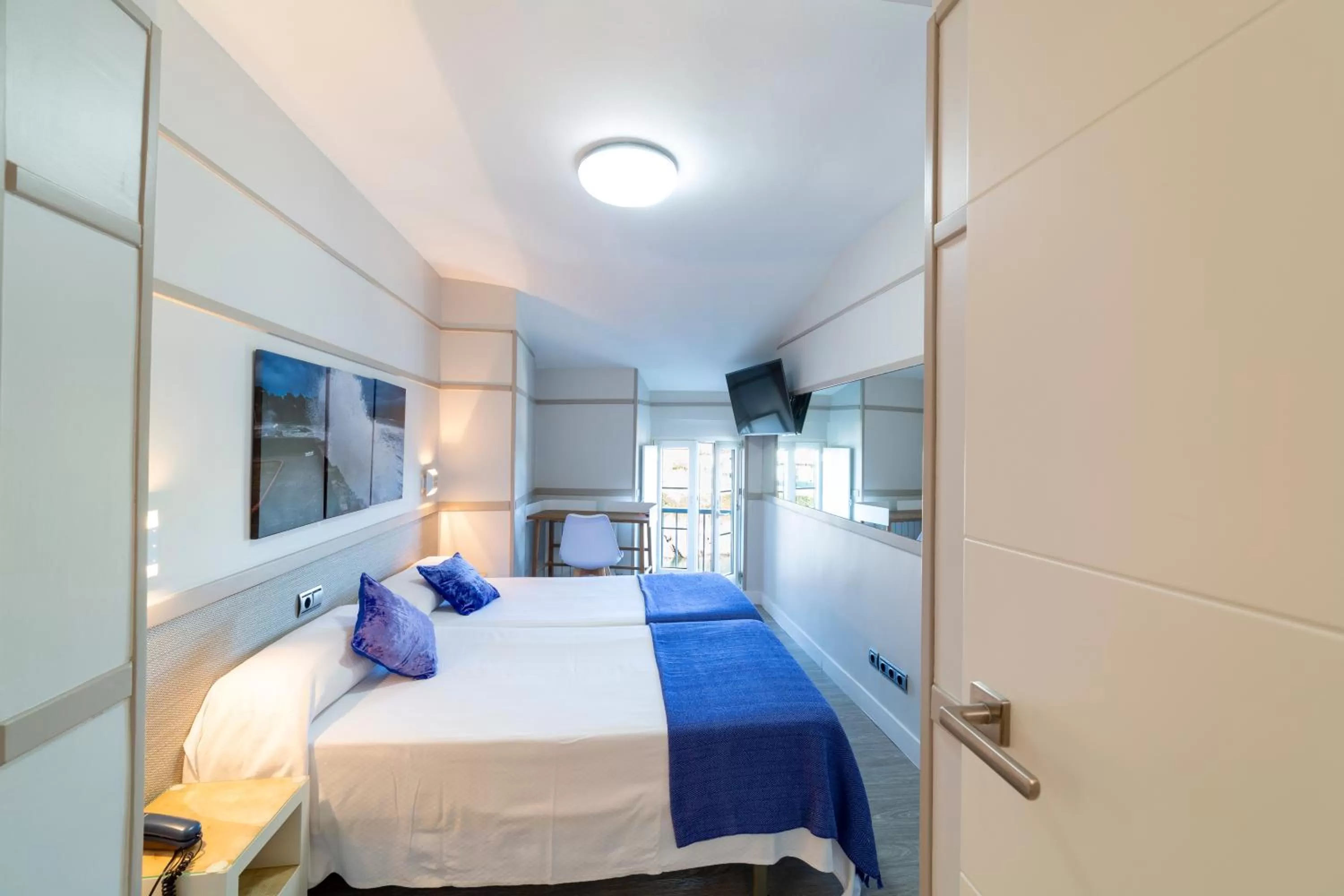 Sea view, Bed in Hotel&Spa El Puerto