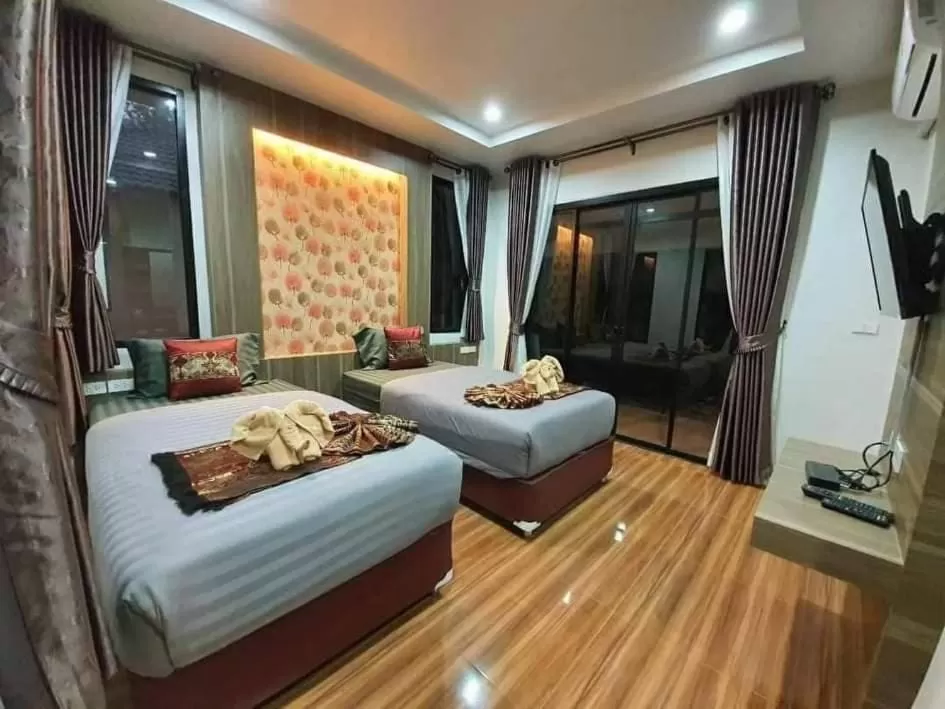 Bed in Khaosok Rainforest Resort