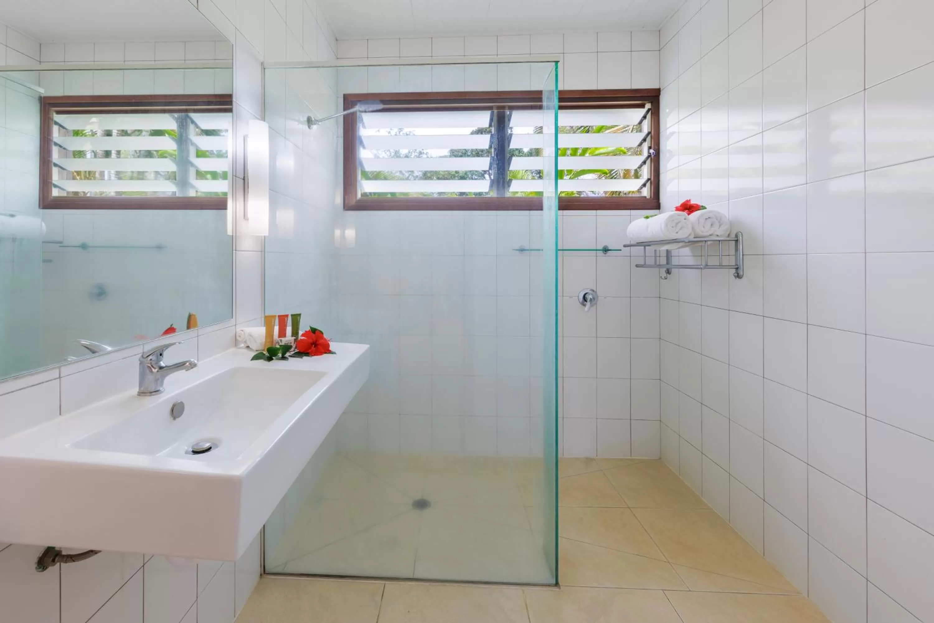 Bathroom in Mangoes Resort