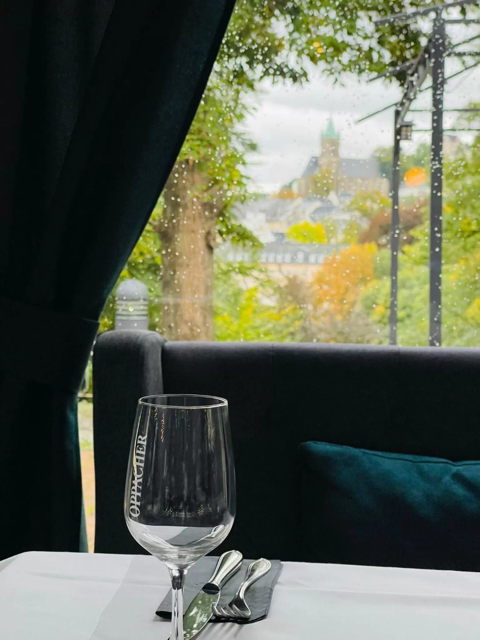 Restaurant/places to eat in Parkhotel Waldschlösschen