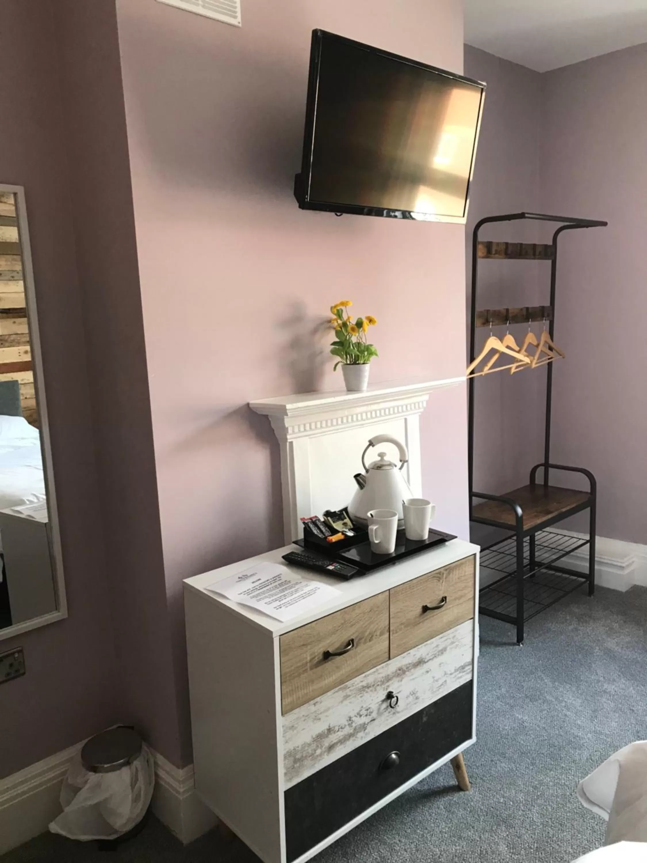 Bed in Mad O'Rourkes Pie Factory