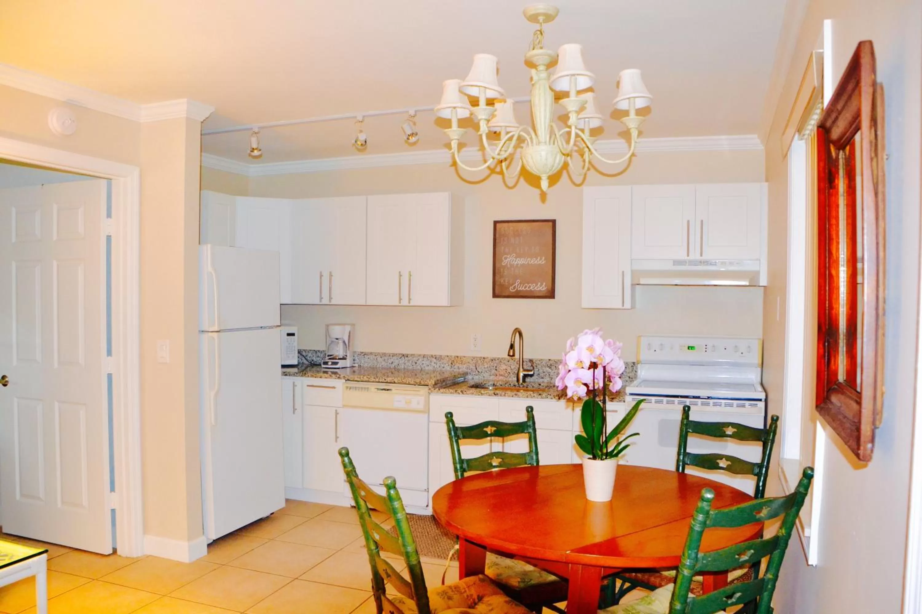 Kitchen or kitchenette in Sea Turtle Inn