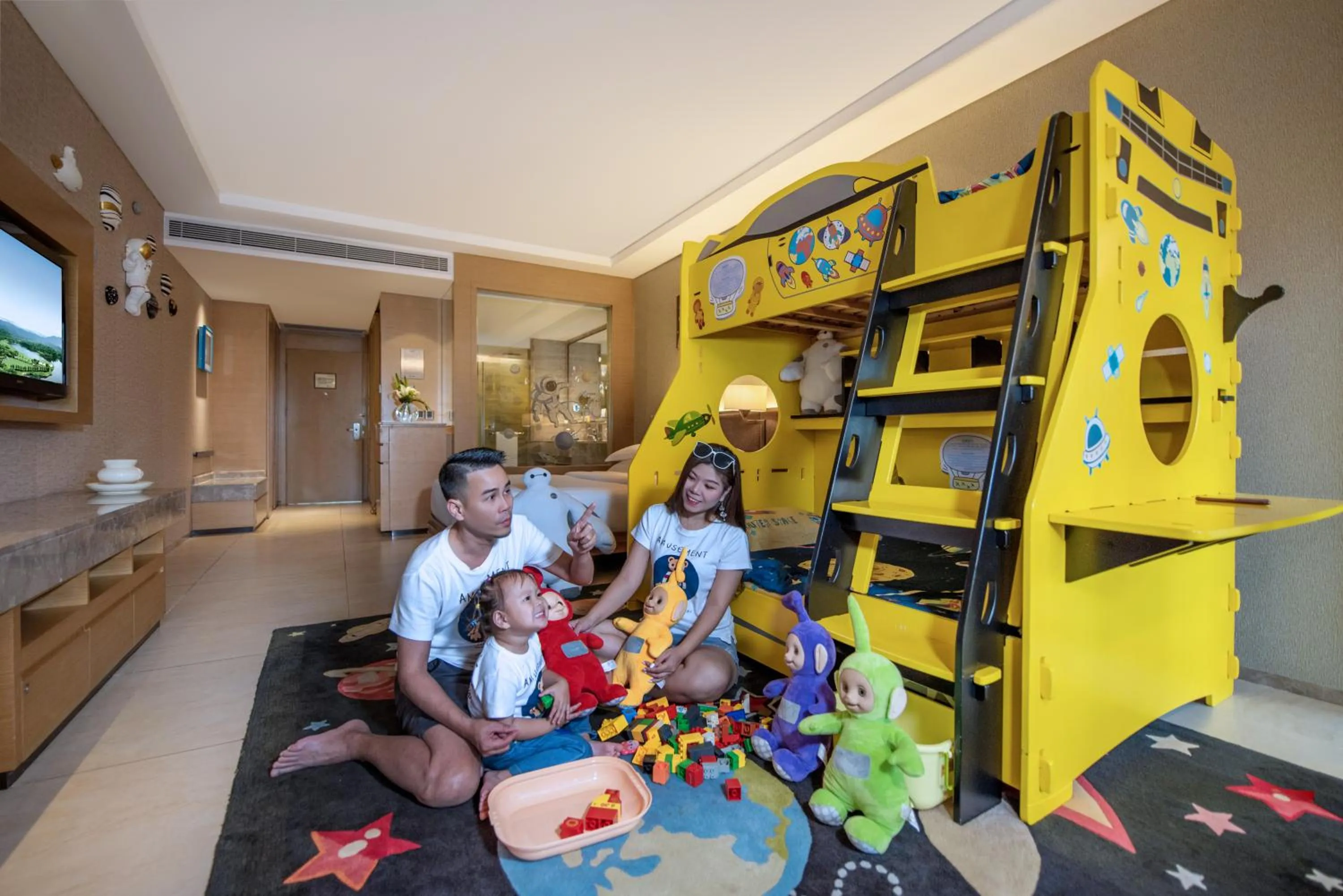 children in Mission Hills Hotel Resorts Dongguan