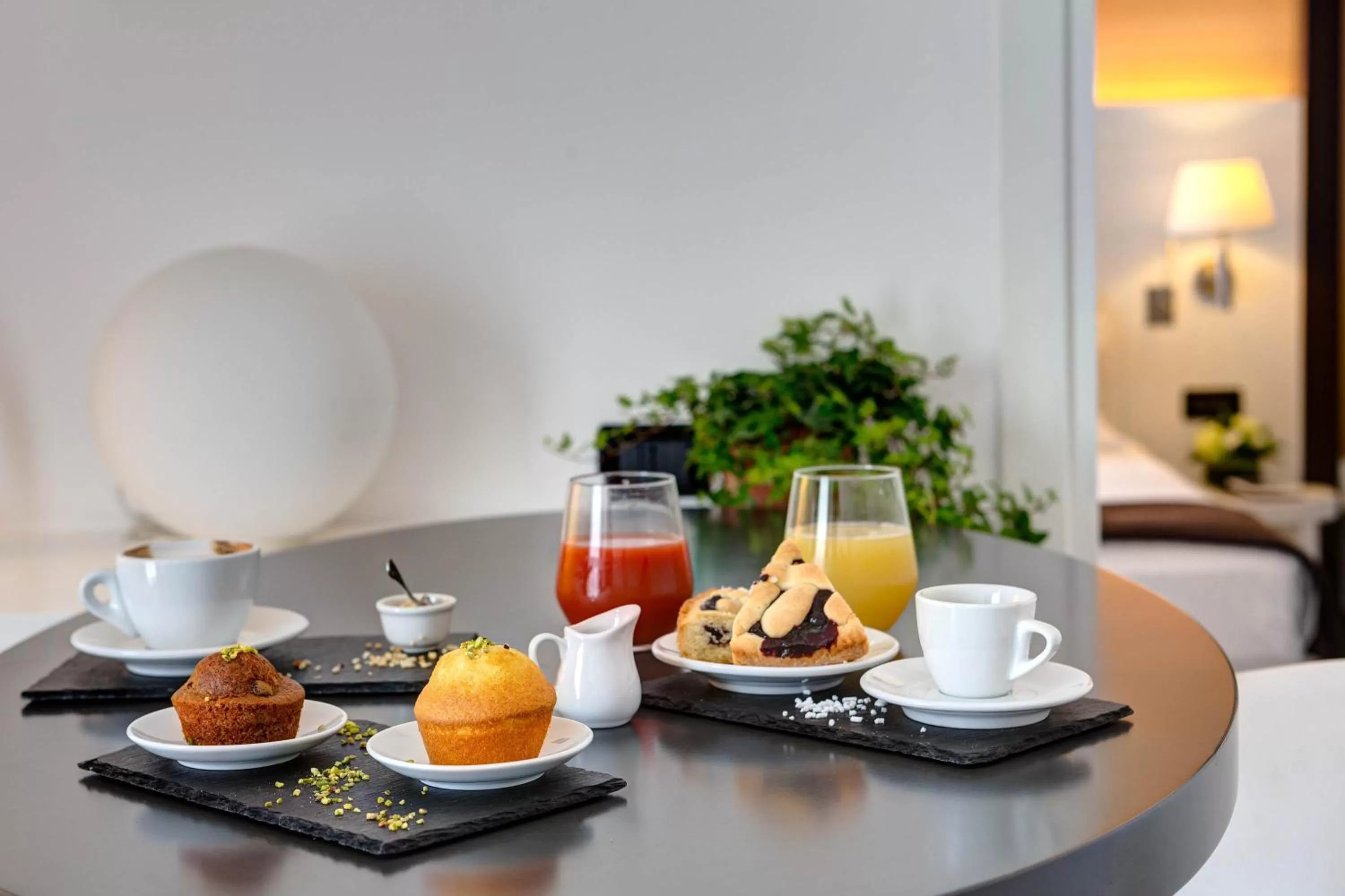 Food and drinks in iH Hotels Roma Z3