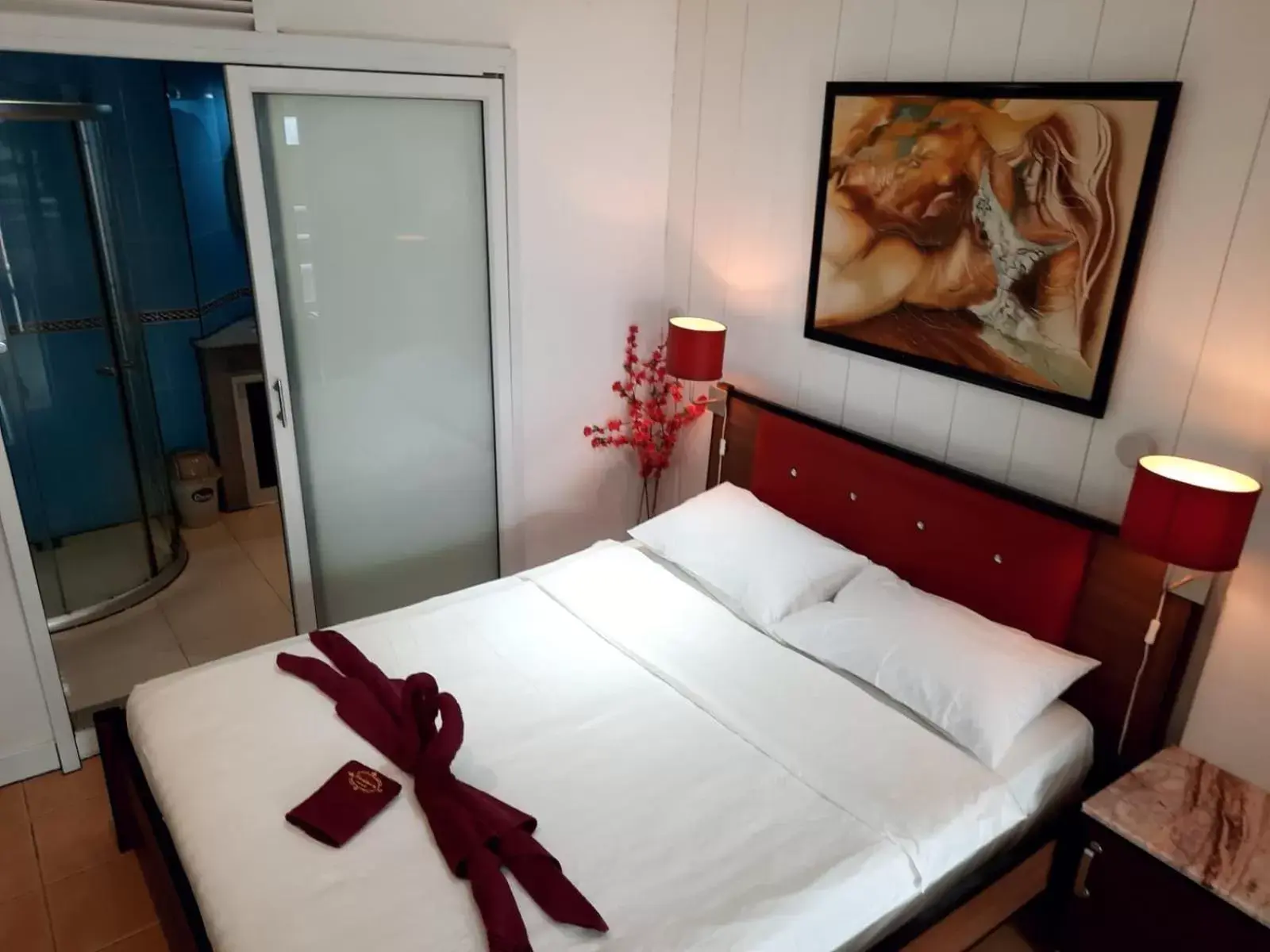 Deluxe Double Room in Swiss Food Restaurant and room for rent Deluxe Double Room in Swiss Food Restaurant and room for rent