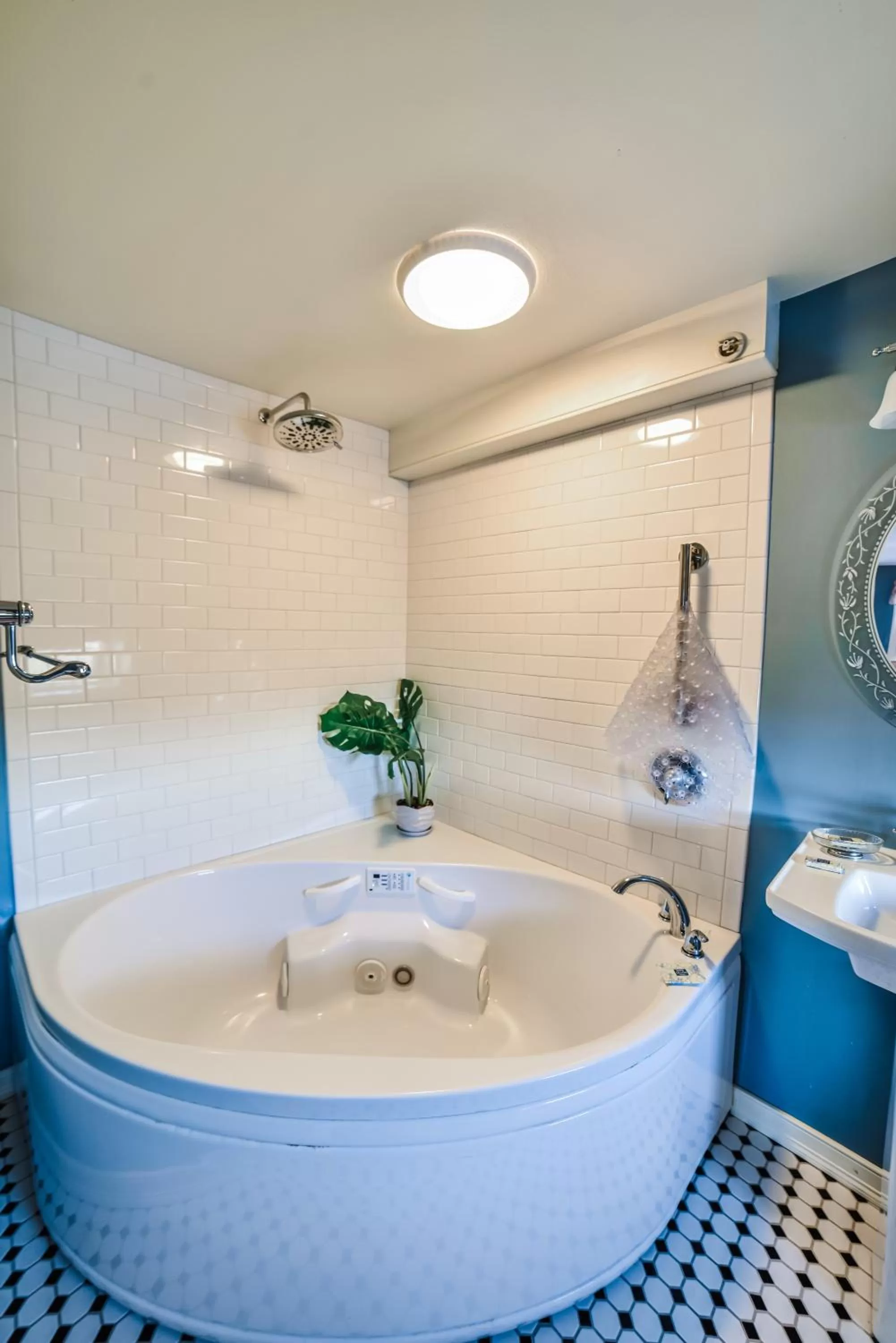 Bathroom in Adair Country Inn & Restaurant