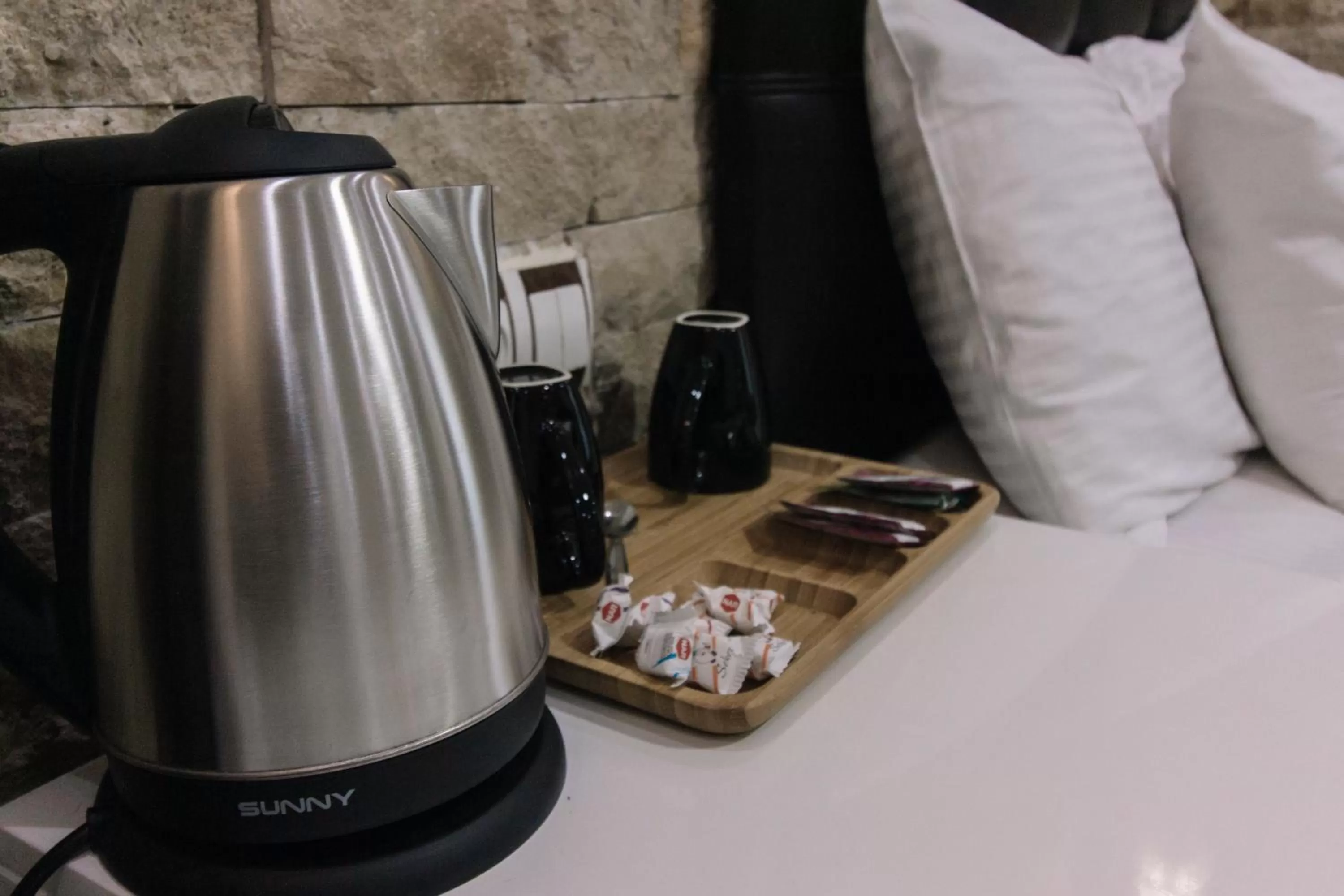 Coffee/tea facilities in Melrose Pansiyon