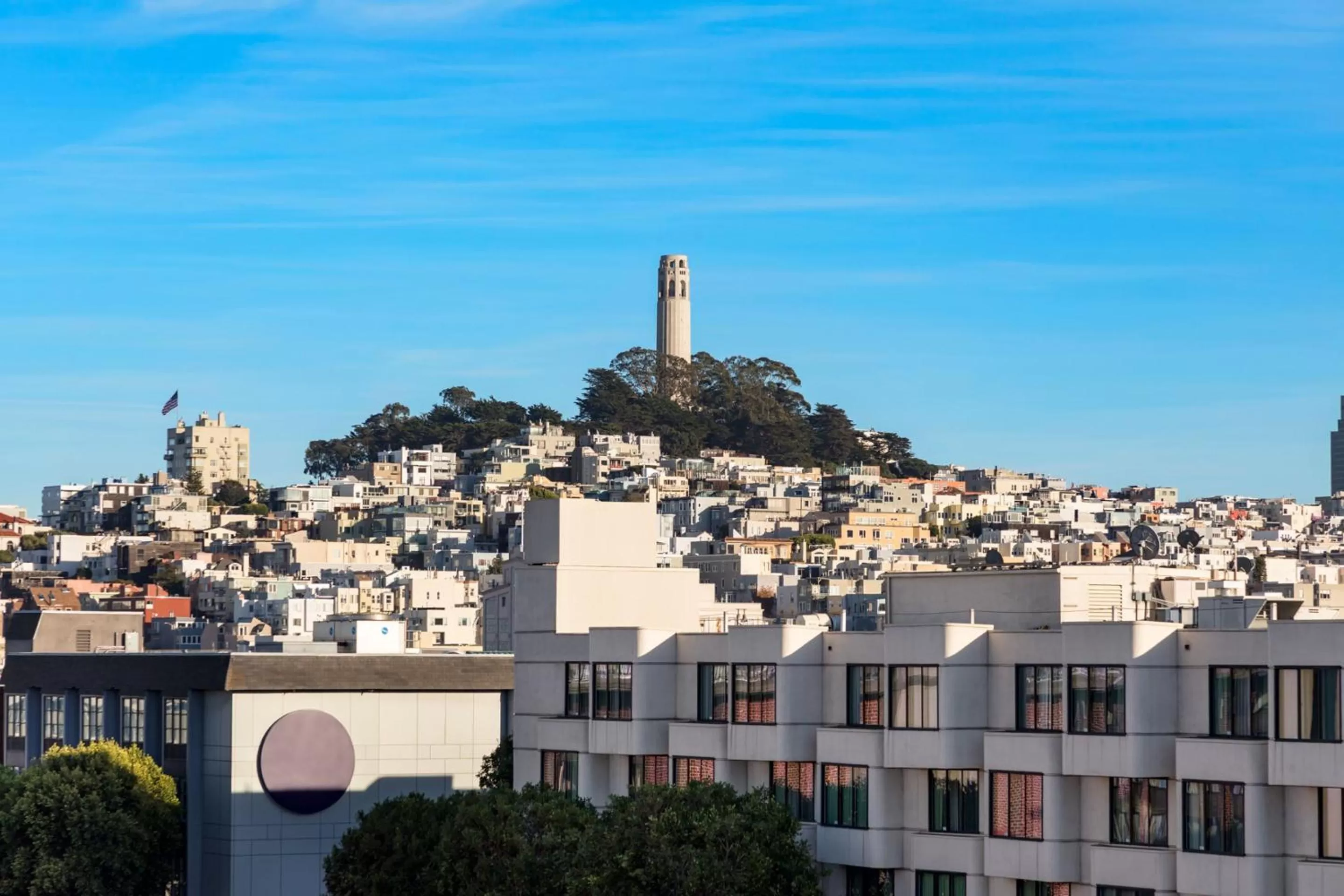 City view in Hotel Caza Fisherman's Wharf
