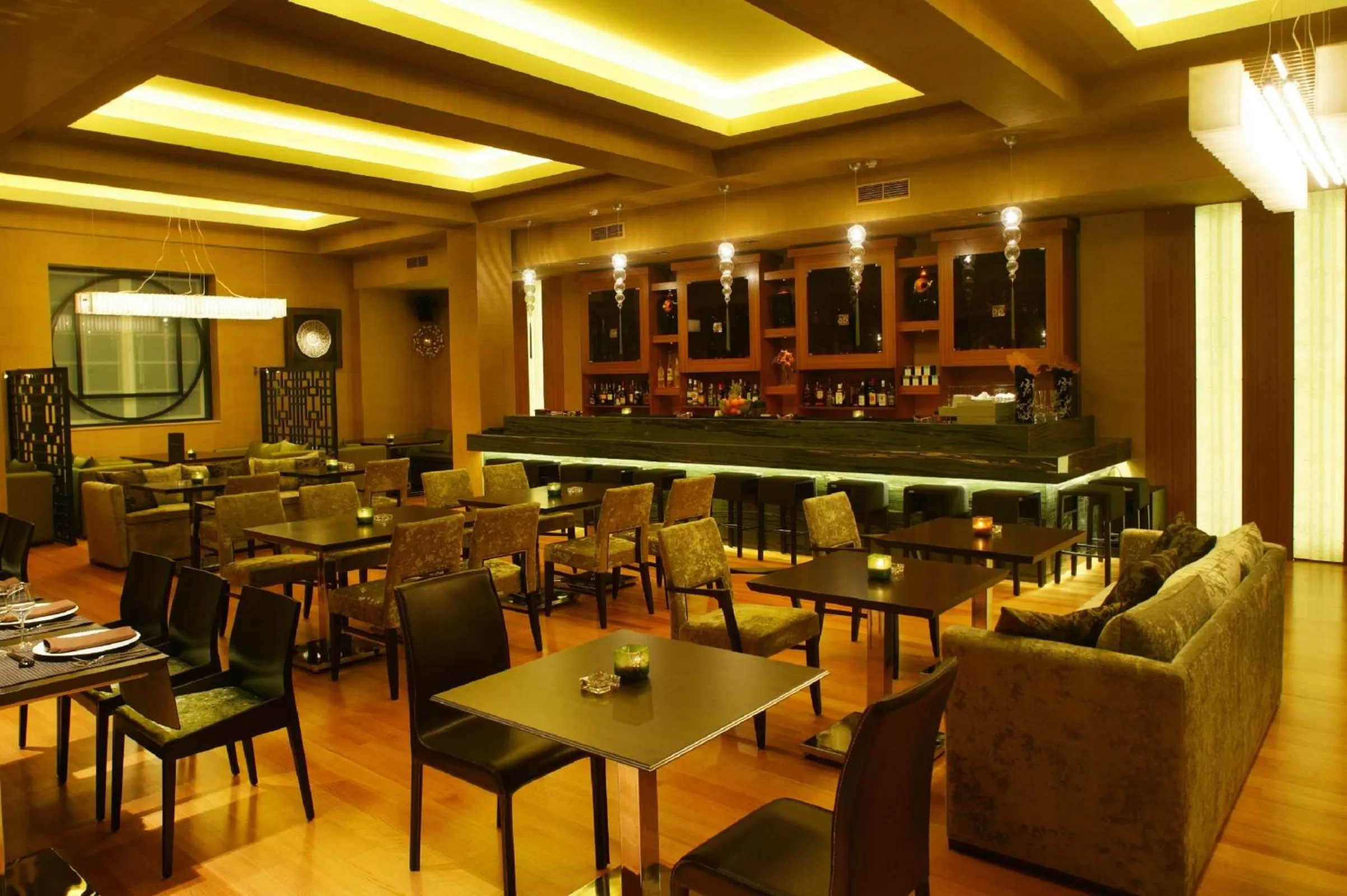 Restaurant/places to eat in Theoxenia Residence