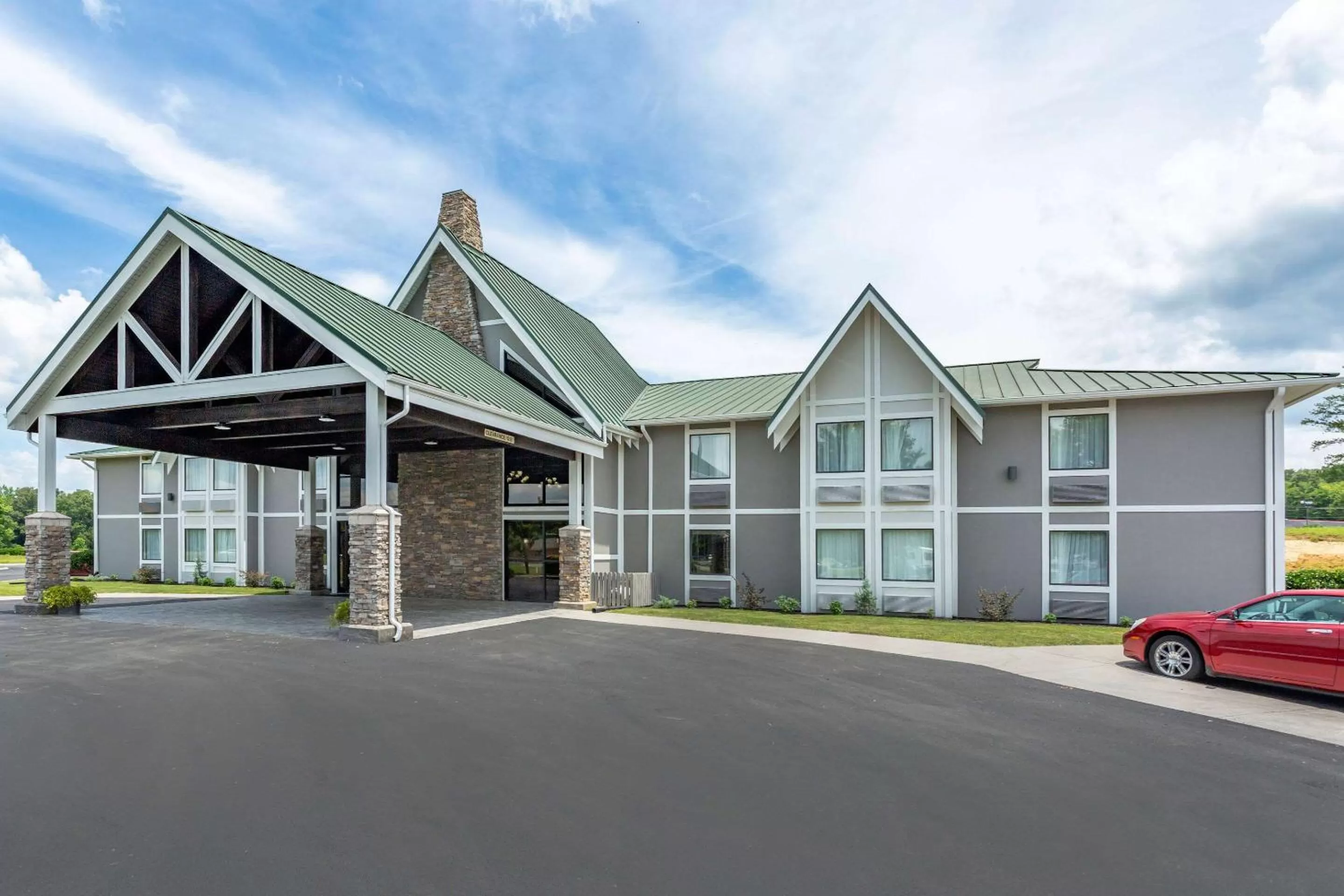 Property building in Quality Inn Ocoee - Cleveland East