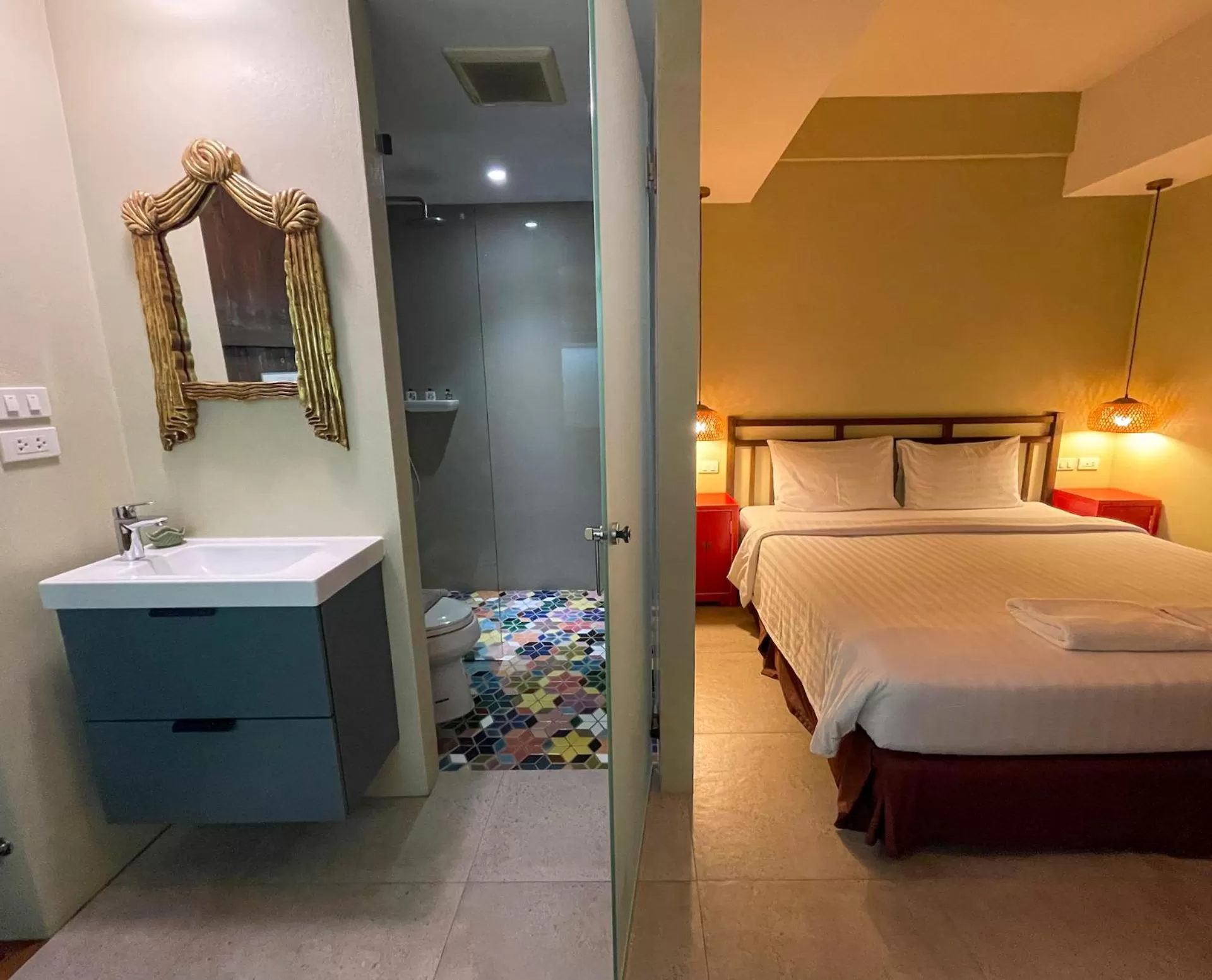 Bed in Villa Bangkok