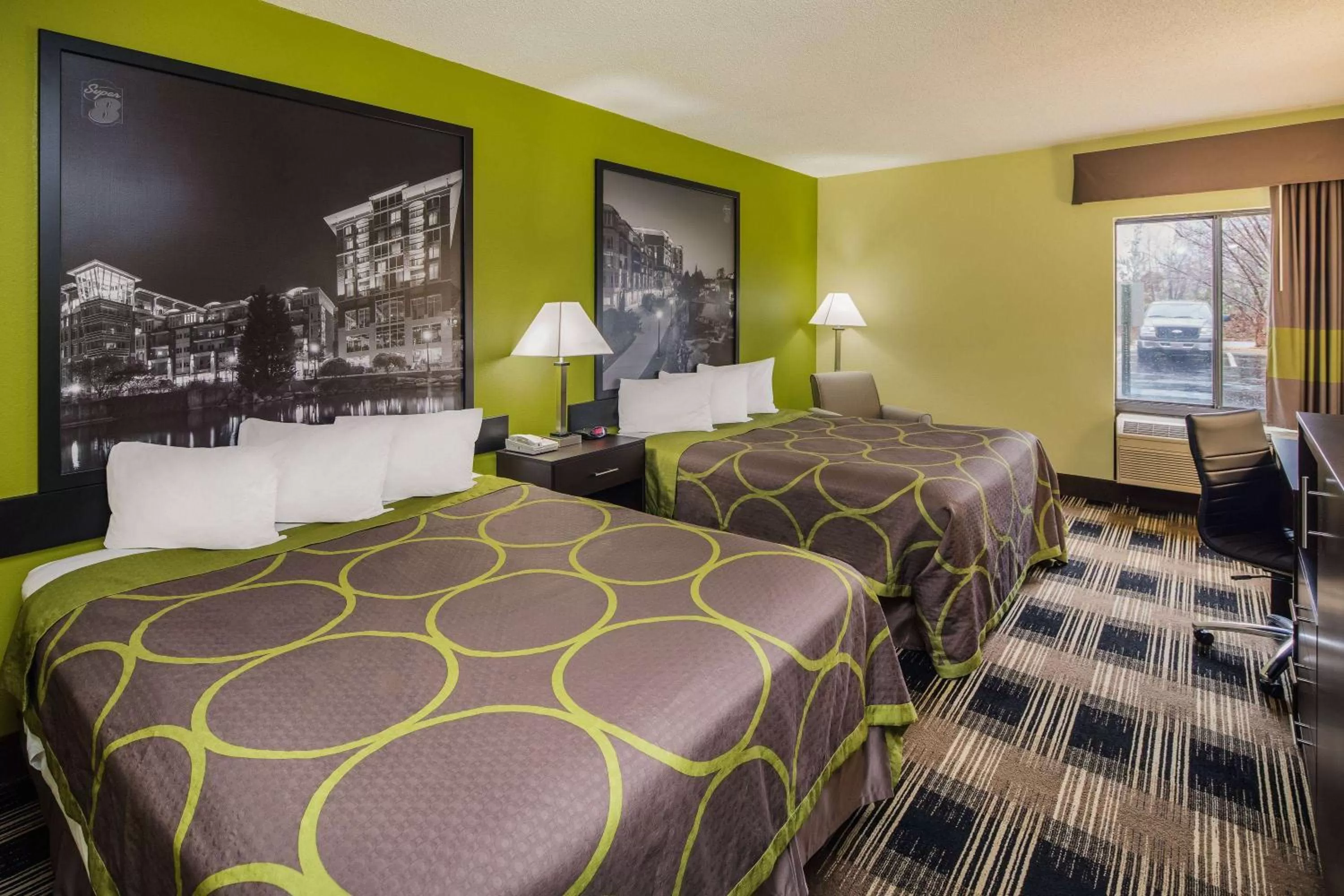 Photo of the whole room, Bed in Super 8 by Wyndham Greer/Spartanburg Area