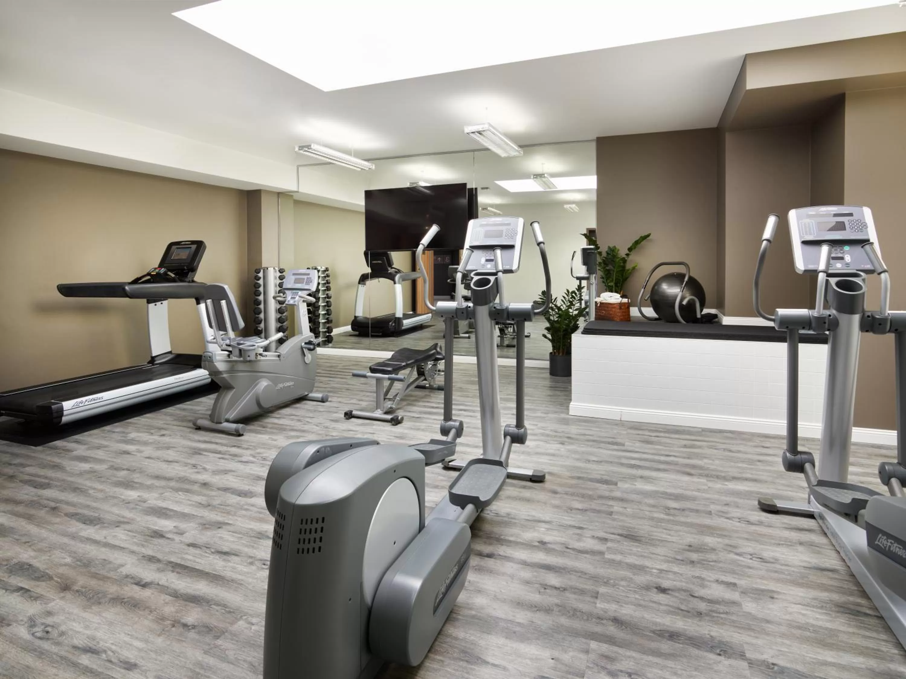Fitness centre/facilities in Park Inn by Radisson Luxembourg City