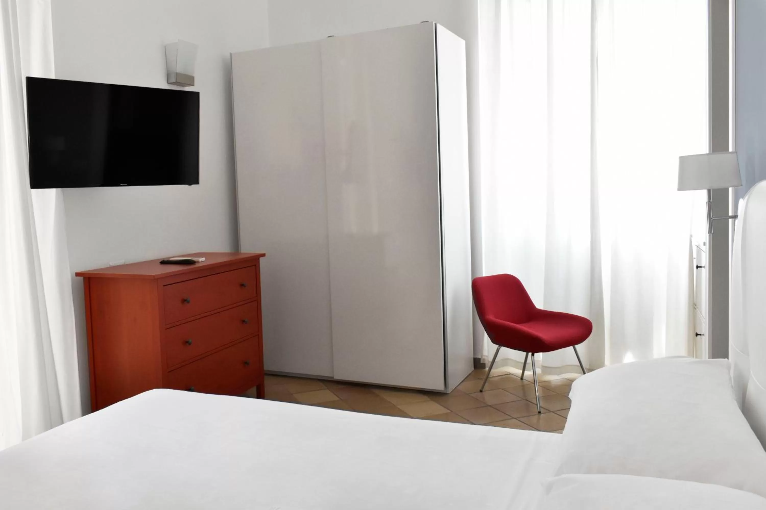 Photo of the whole room, Bed in Roma Resort Colosseum