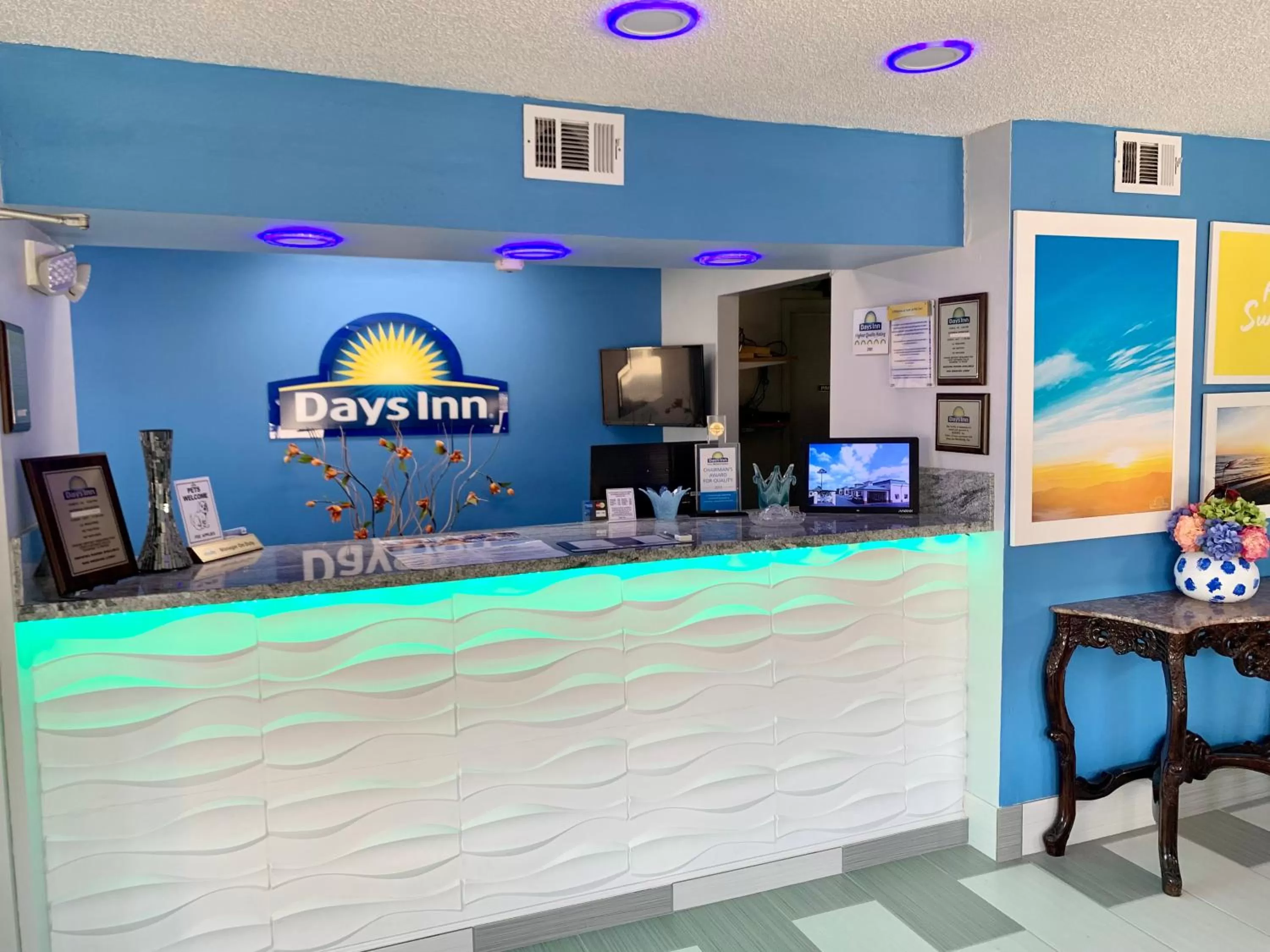 Lobby or reception in Days Inn by Wyndham Greenville