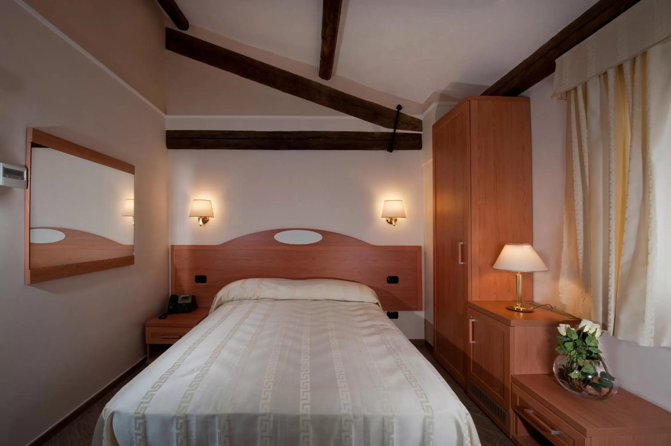 Bedroom, Bed in Hotel Roma Tiburtina Metro