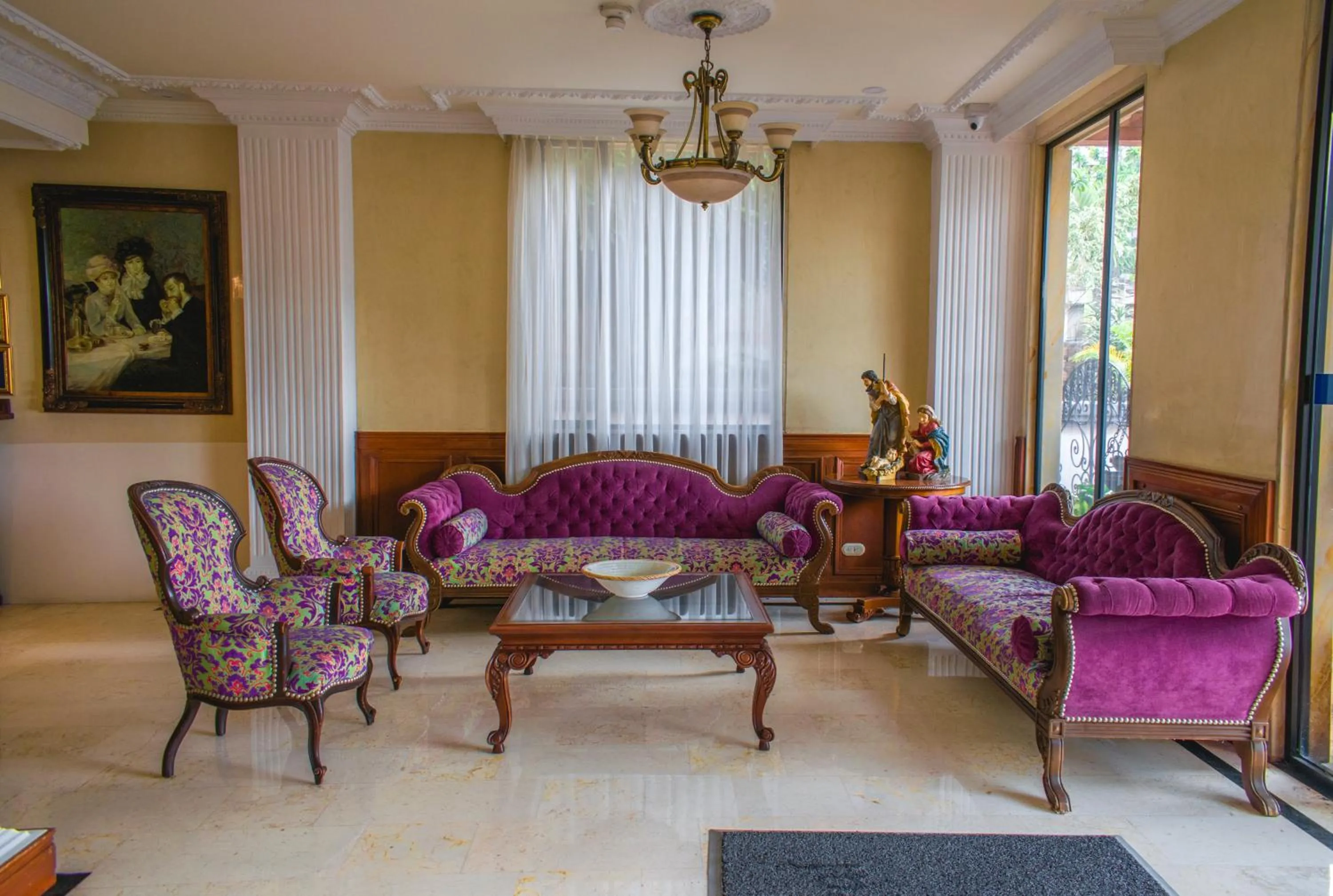 Lobby or reception in Hotel Castilla Real