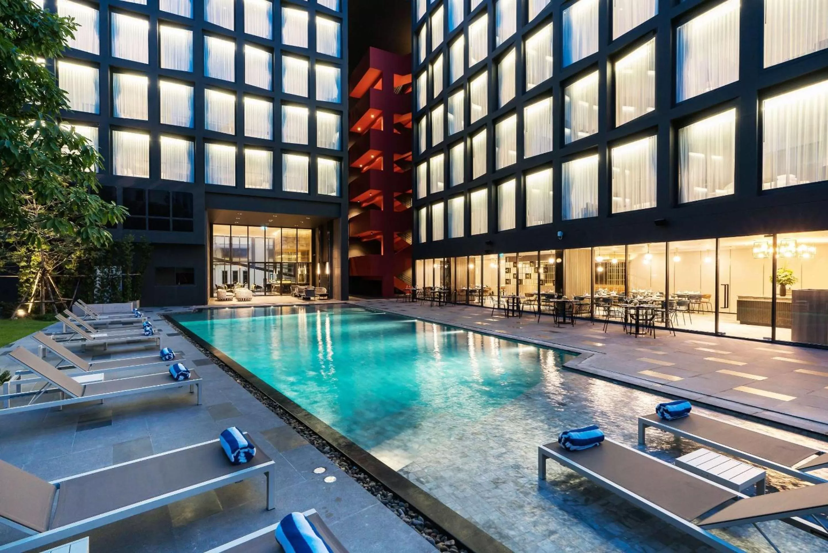 Pool view in Best Western Plus Nexen Pattaya