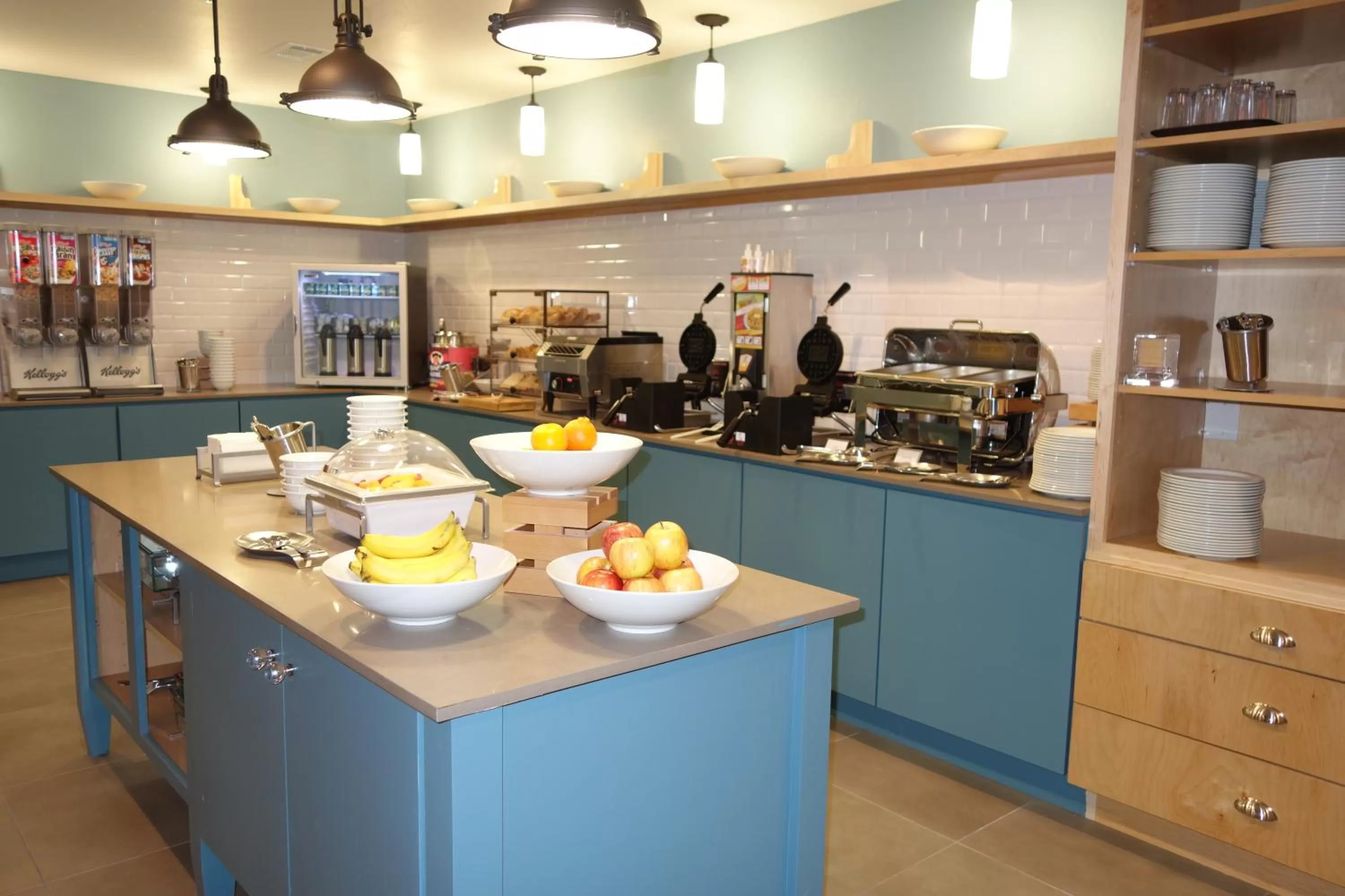 Food in Best Western Plus Westheimer - Westchase Inn & Suites