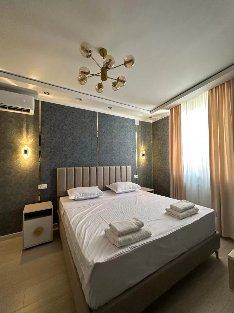 Bed in New Minor Hotel