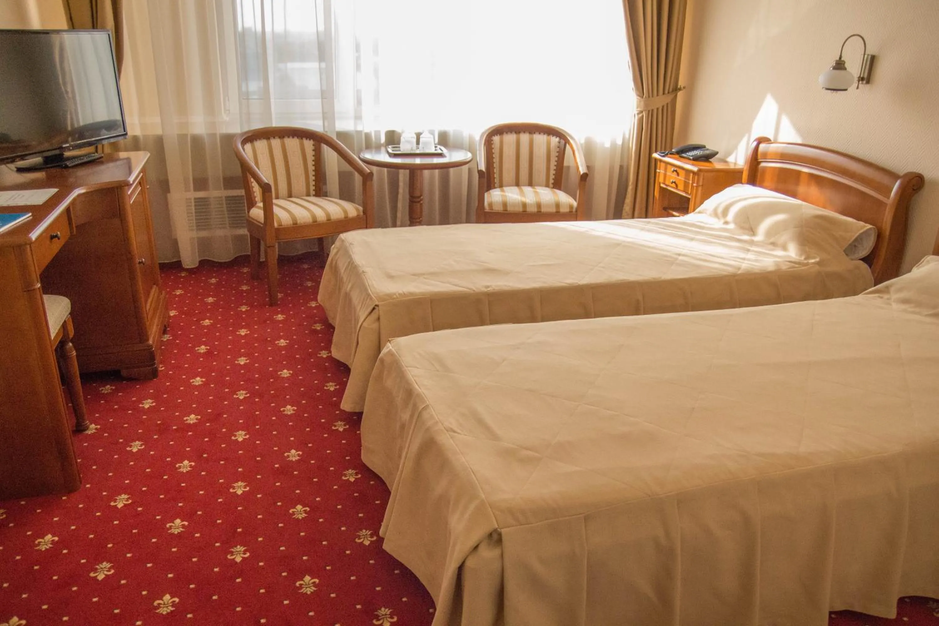Photo of the whole room, Bed in Hotel Traian