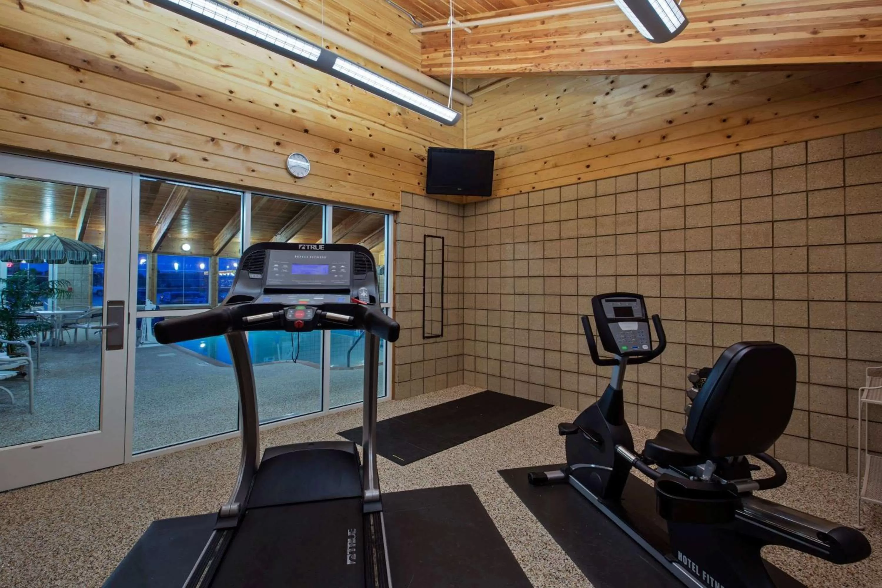 Fitness centre/facilities in AmericInn by Wyndham Newton