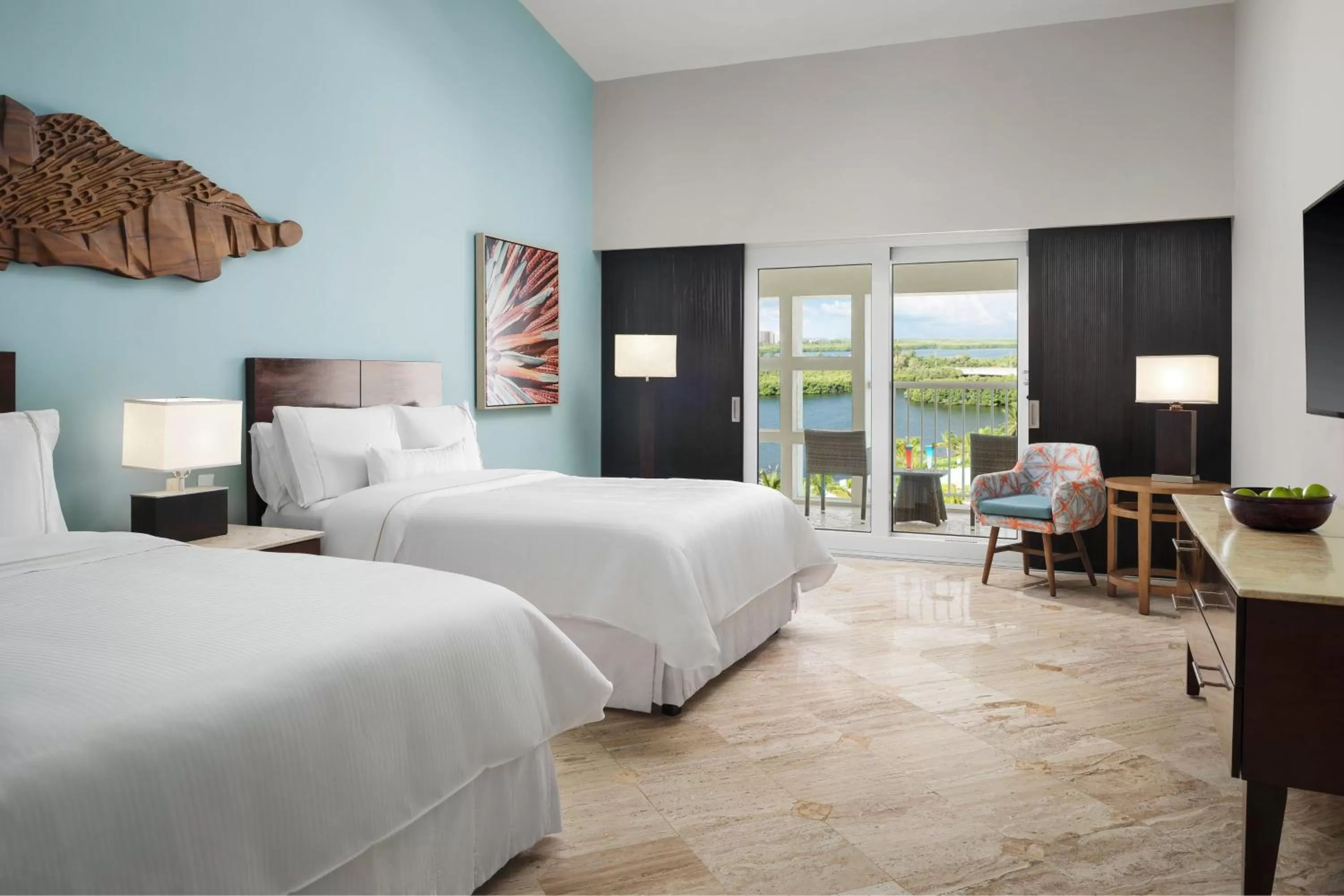 Photo of the whole room, Bed in The Westin Resort & Spa Cancun