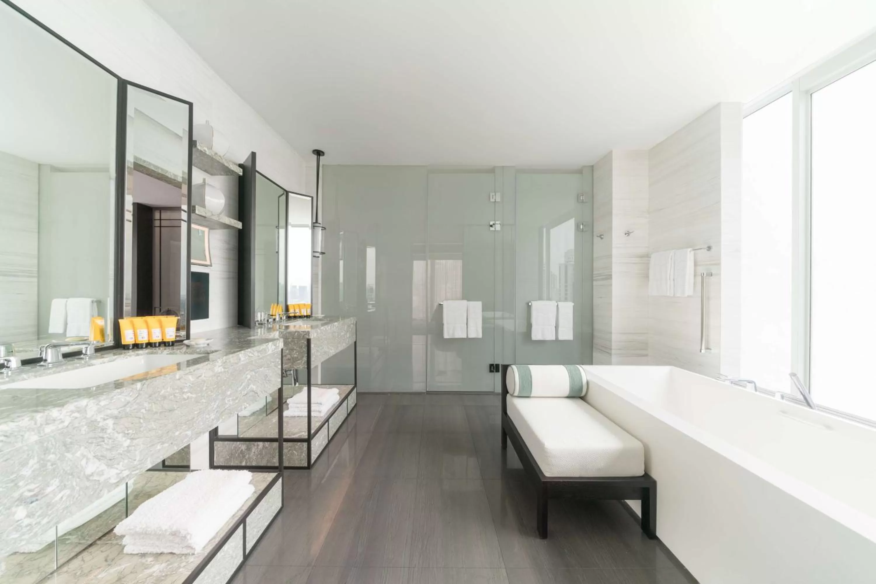 Bathroom in Shangri-La Singapore