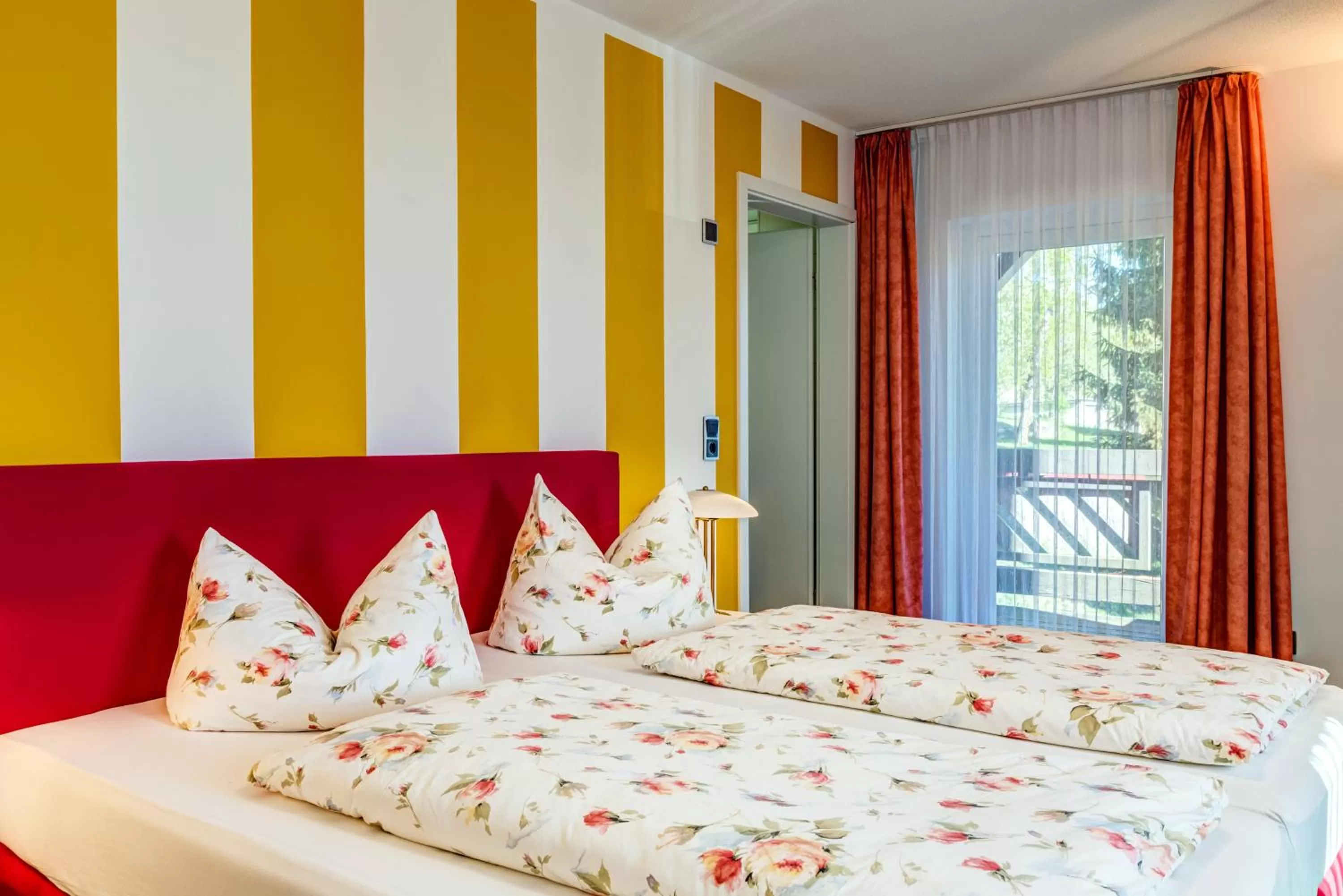 Bed in Hotel & Pension Traumblick