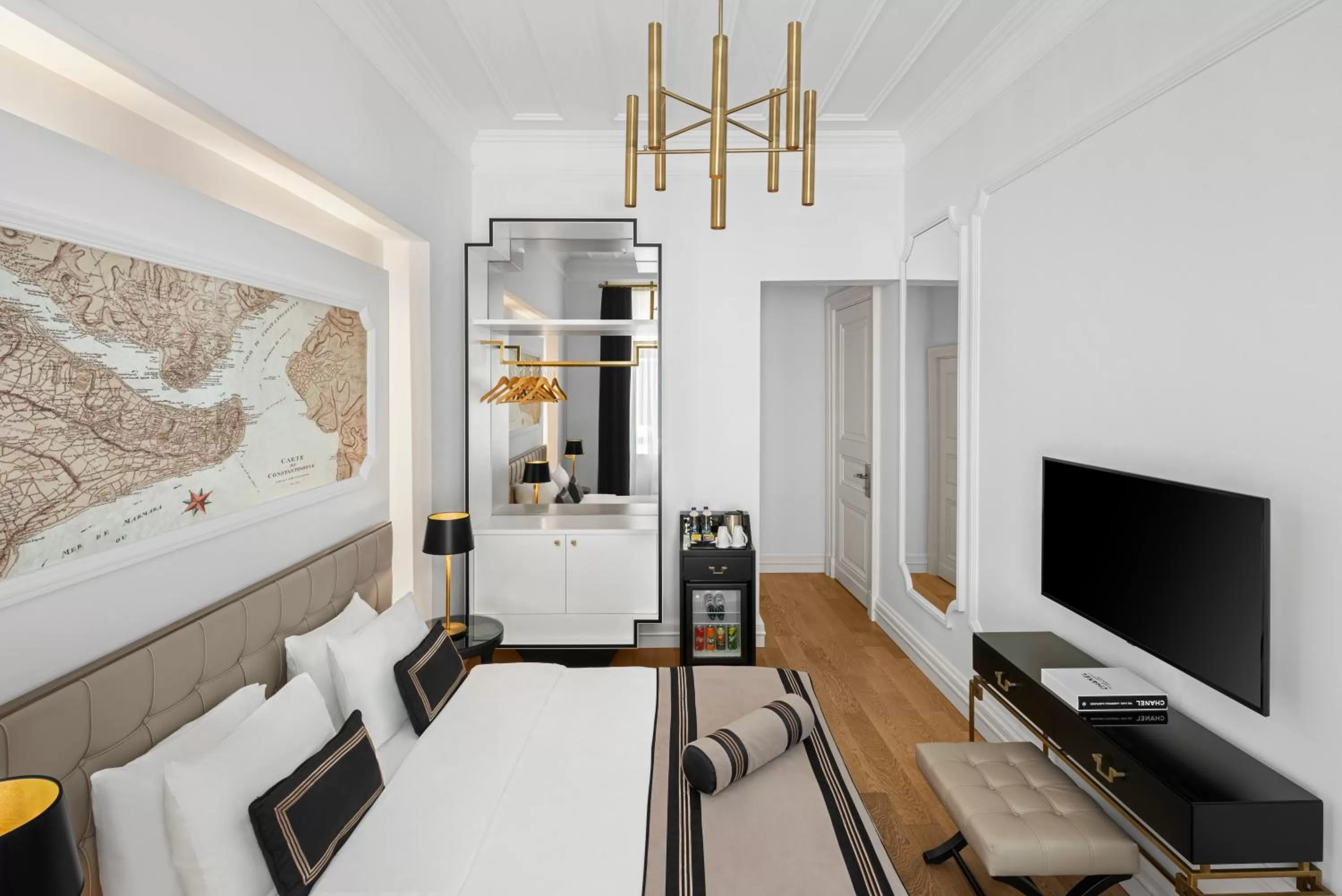 Bed in AKKA Lush Hotel Taksim